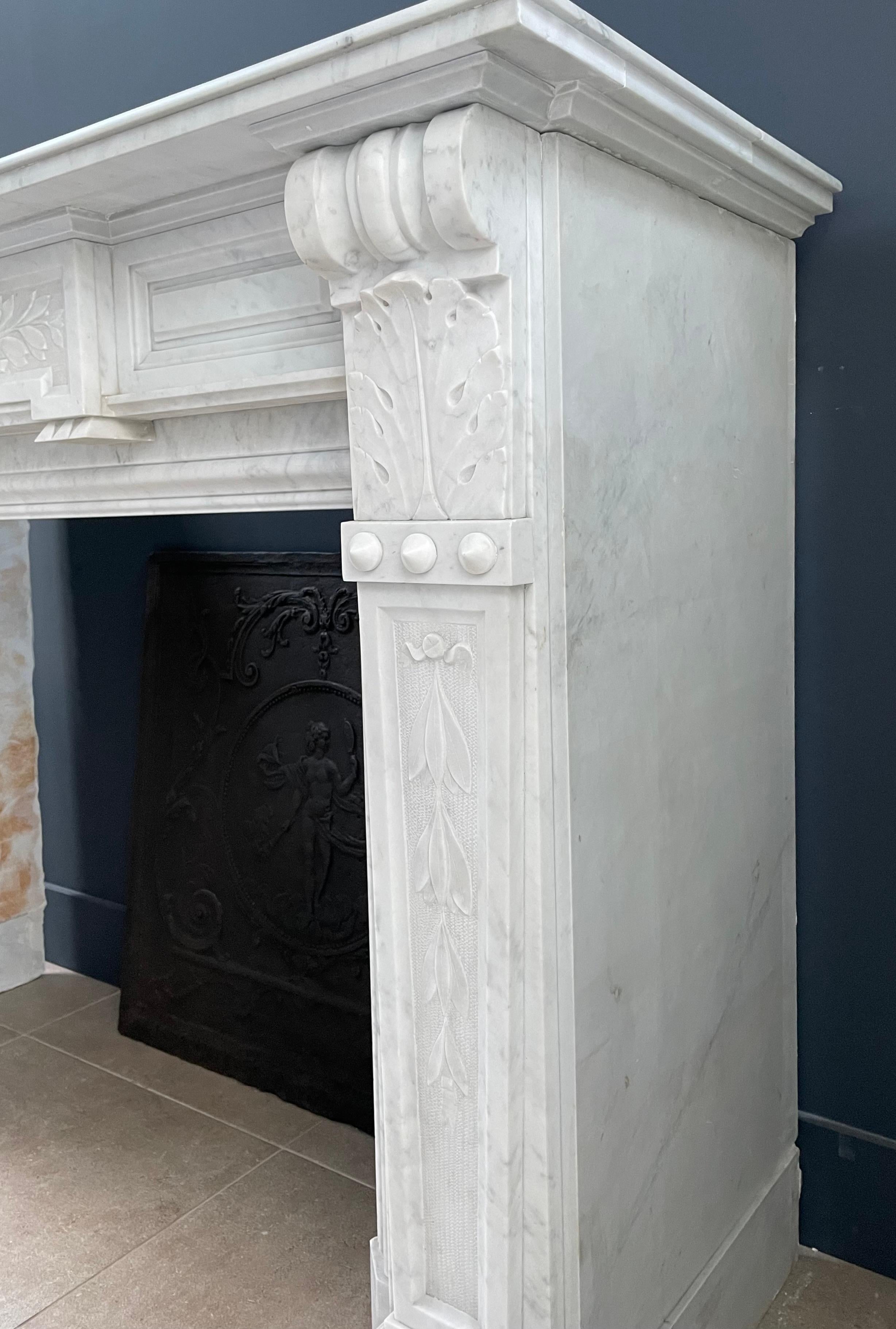 Antique Carrara White Marble Circular Fireplace For Sale 7