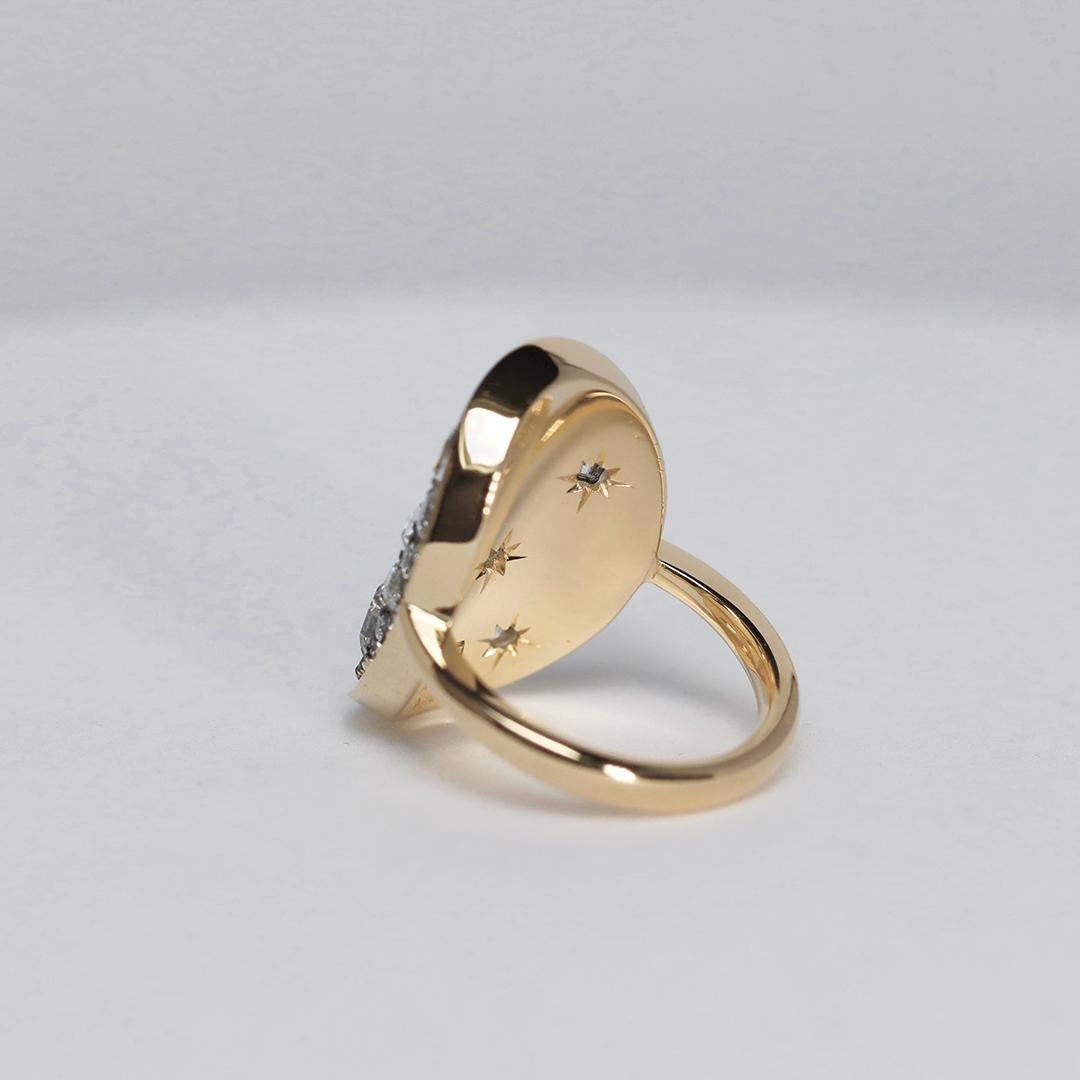 Antique Carré-cut + Rose-cut + Brilliant-cut White Diamond Mosaic Set Pavé Ring In New Condition For Sale In Antwerp, BE