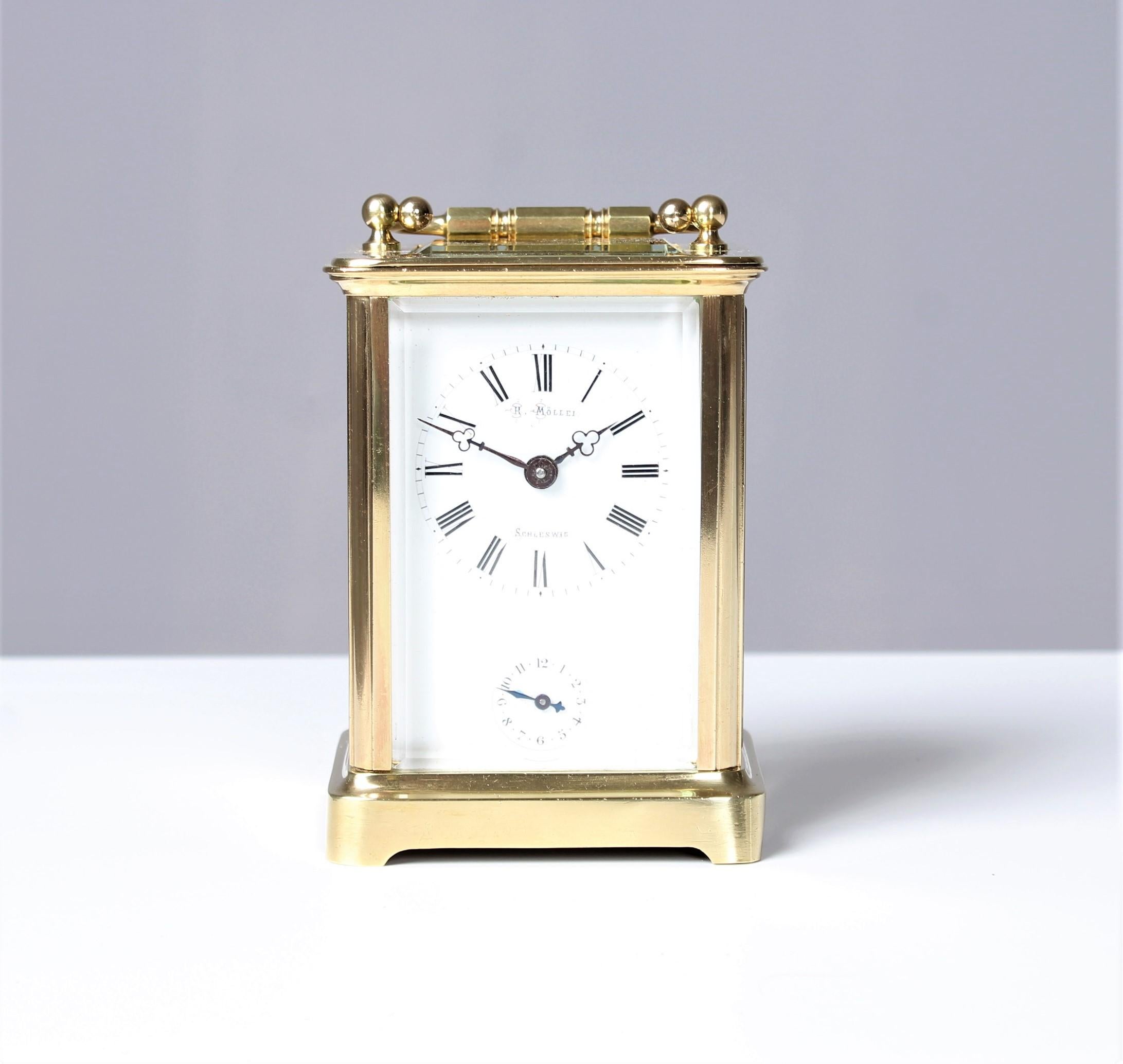 Antique Carriage, Travel Alarm Clock, Signed Möller Schleswig, circa 1900 In Good Condition In Greven, DE