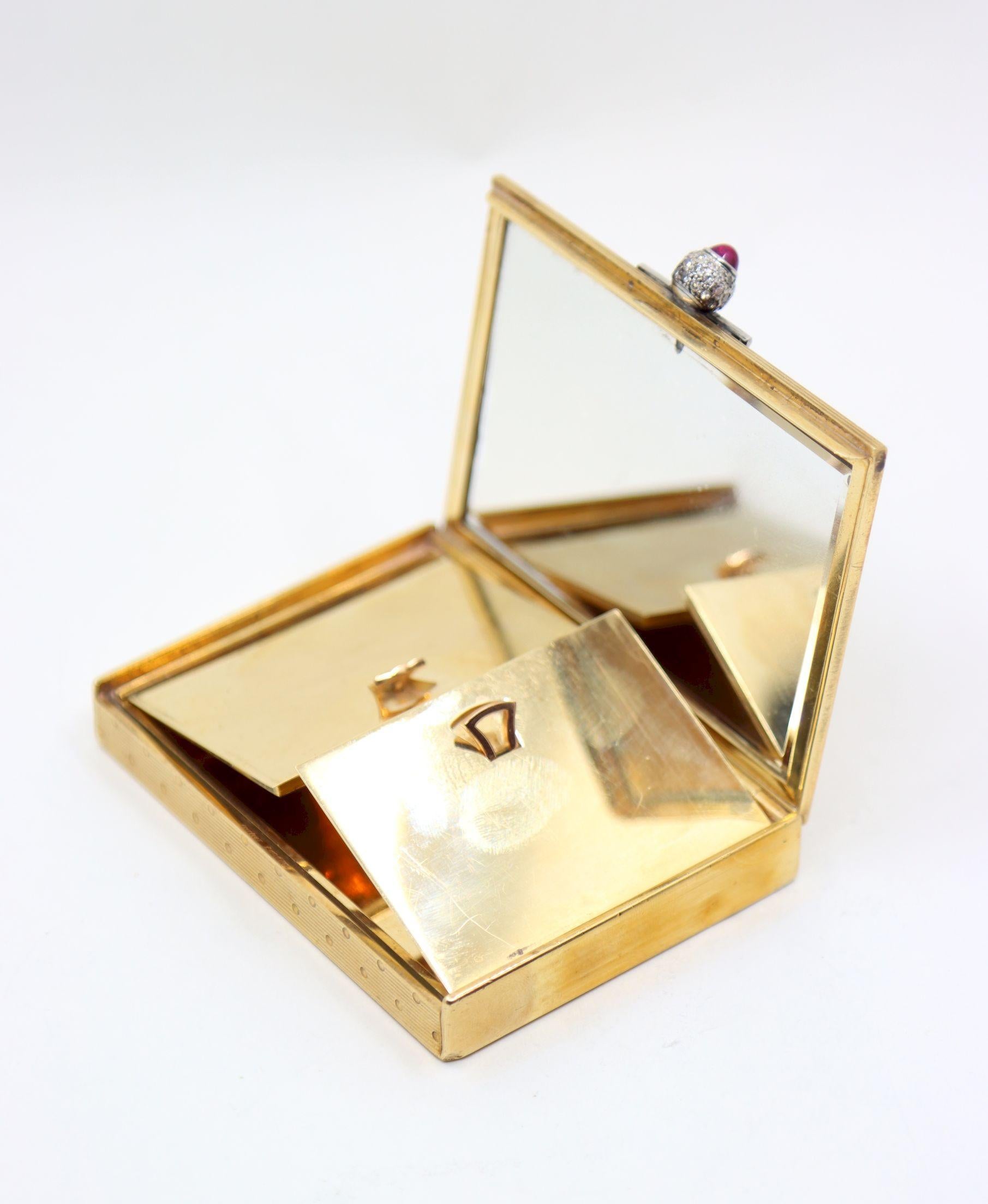 Antique Cartier 9CT Gold Diamond Ruby Compact Case For Sale 2