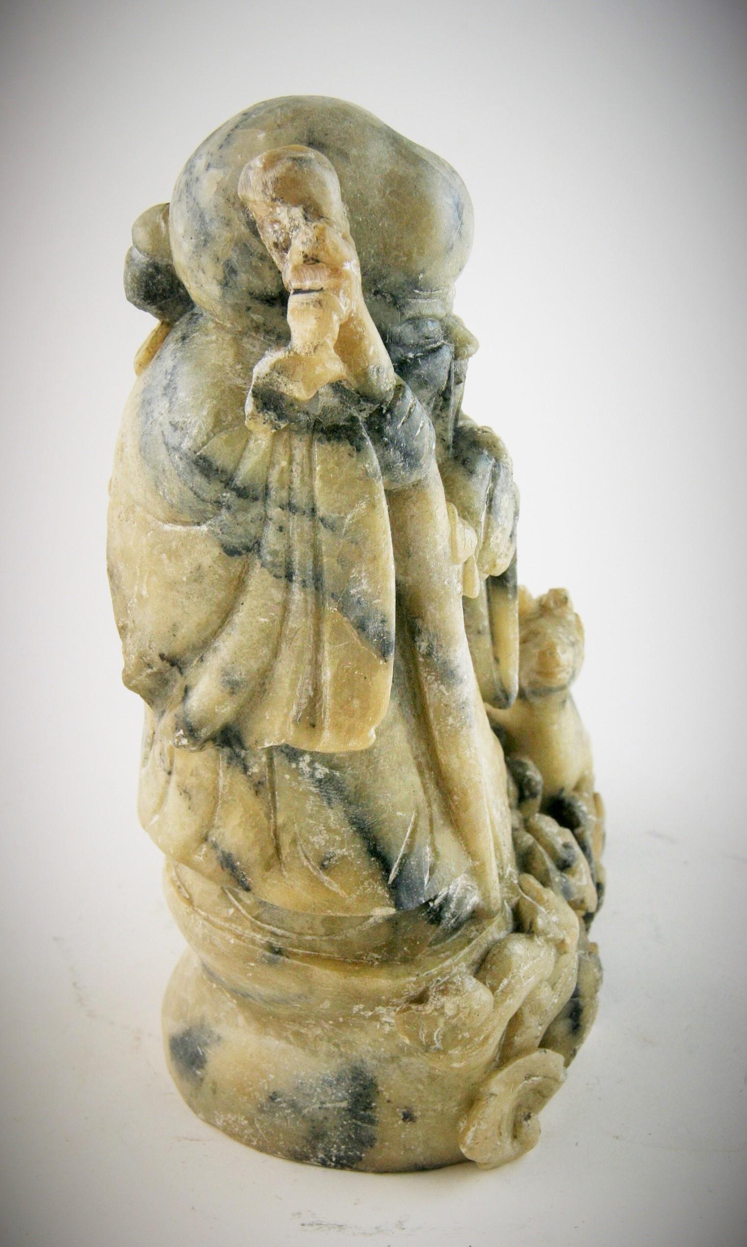 Bouddha Happy Bouddha ancien en albâtre sculpté en vente 2
