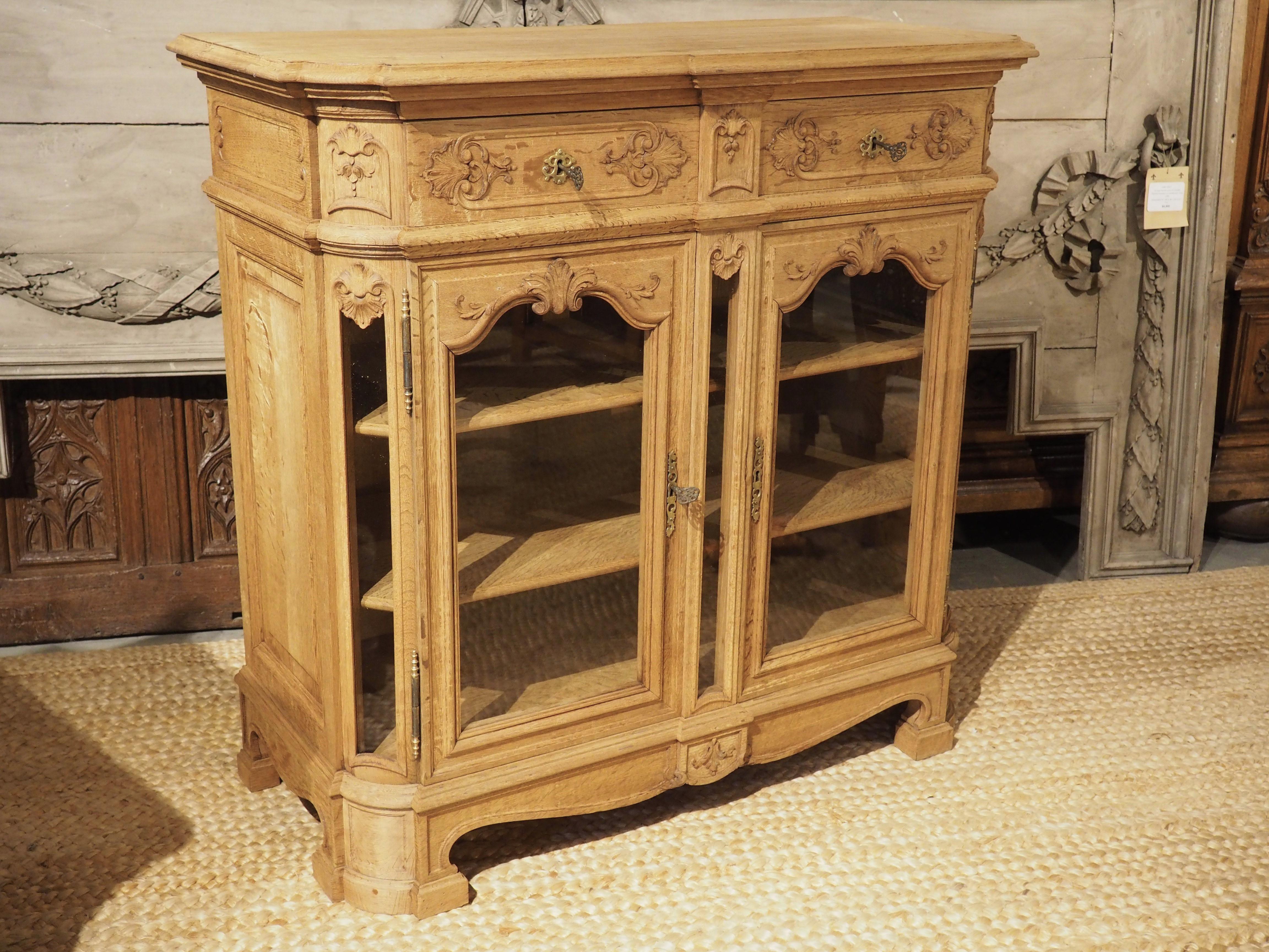 Antique Carved and Bleached Oak and Glass Buffet Vitrine from Liege, Circa 1900 For Sale 9