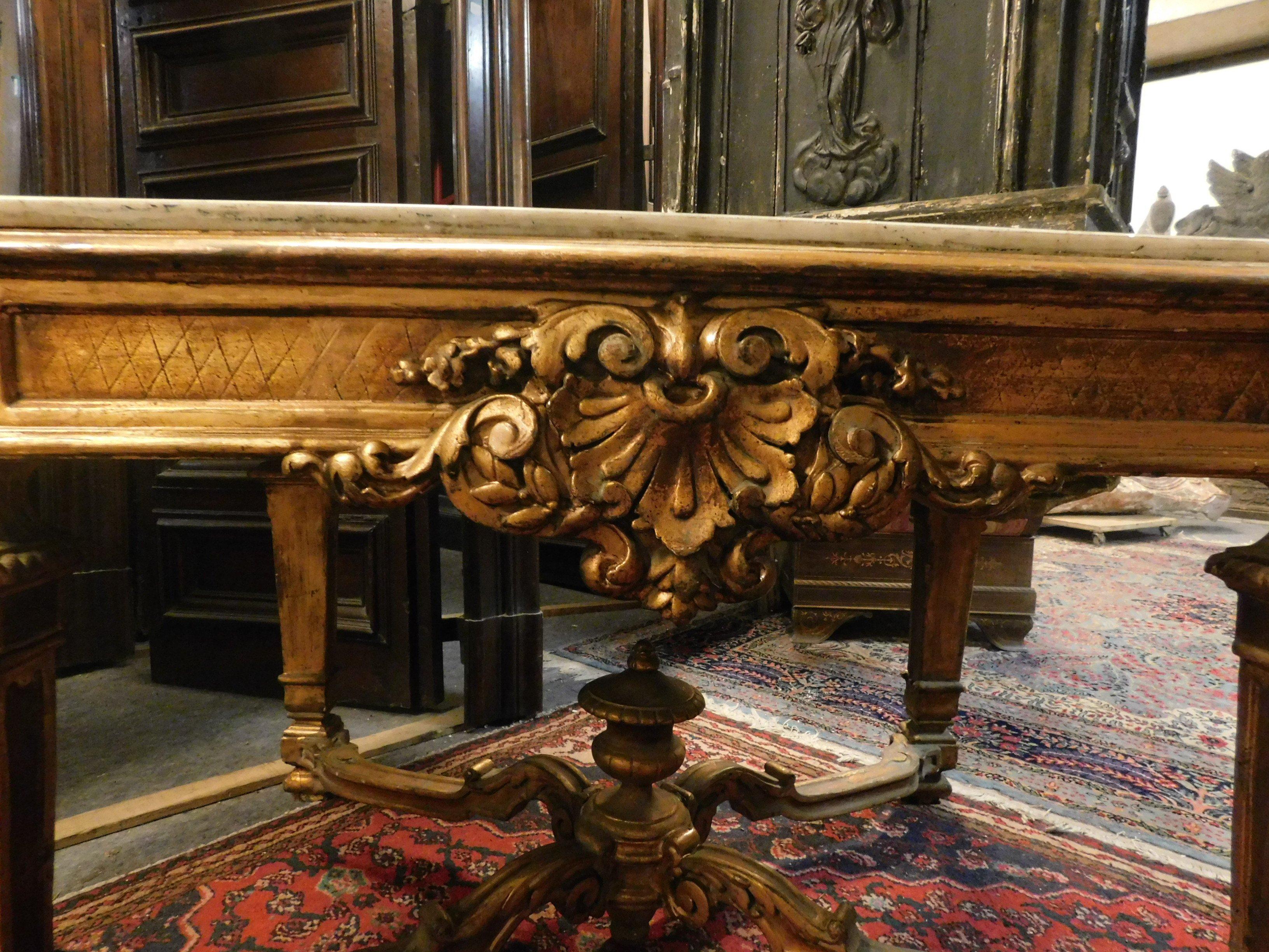 Italian Antique Carved and Gilded Console Table, White Marble Top, 1700, Italy