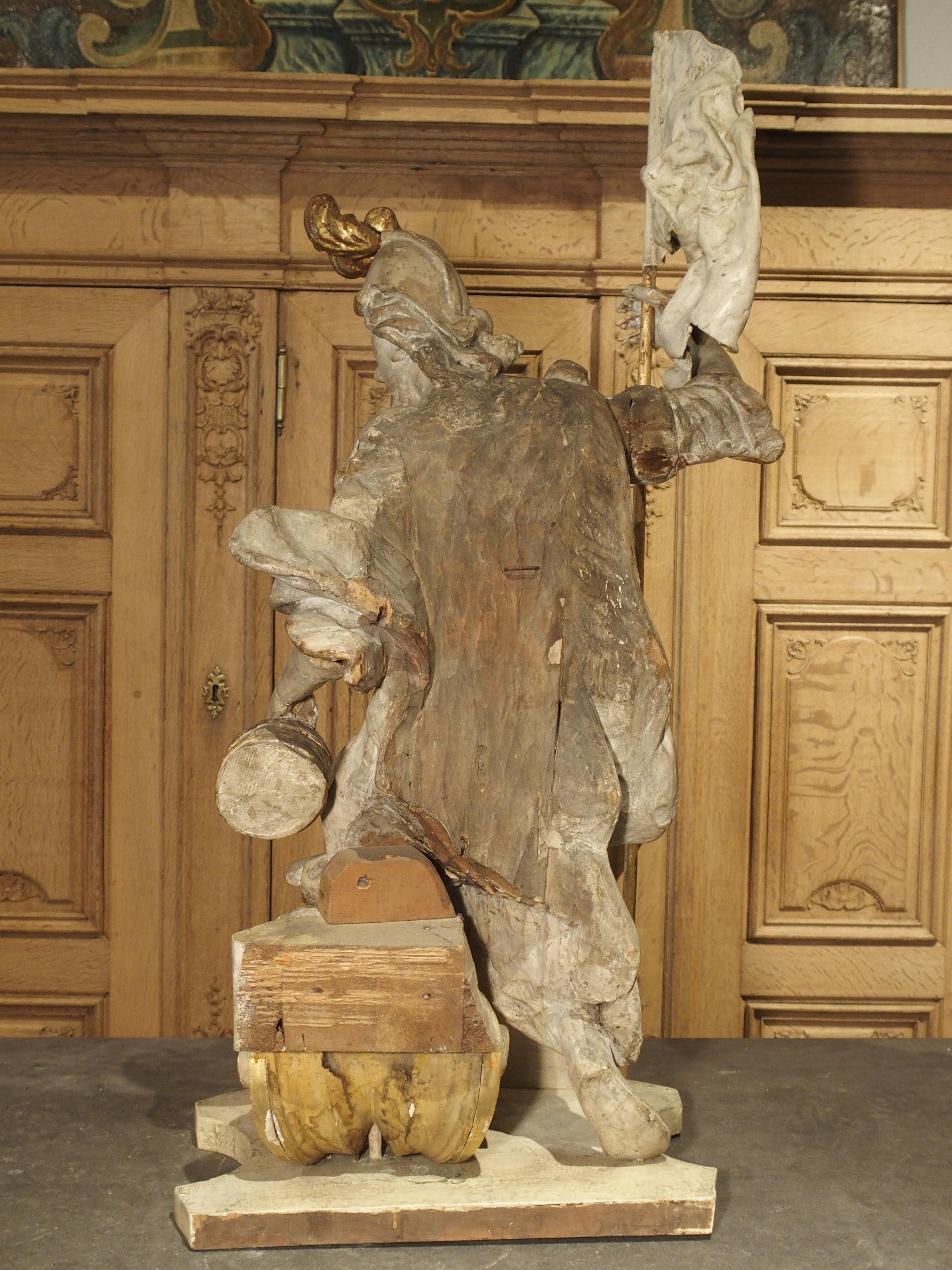 Statue ancienne sculptée et peinte de St. Florian:: Autriche:: vers 1700 en vente 5
