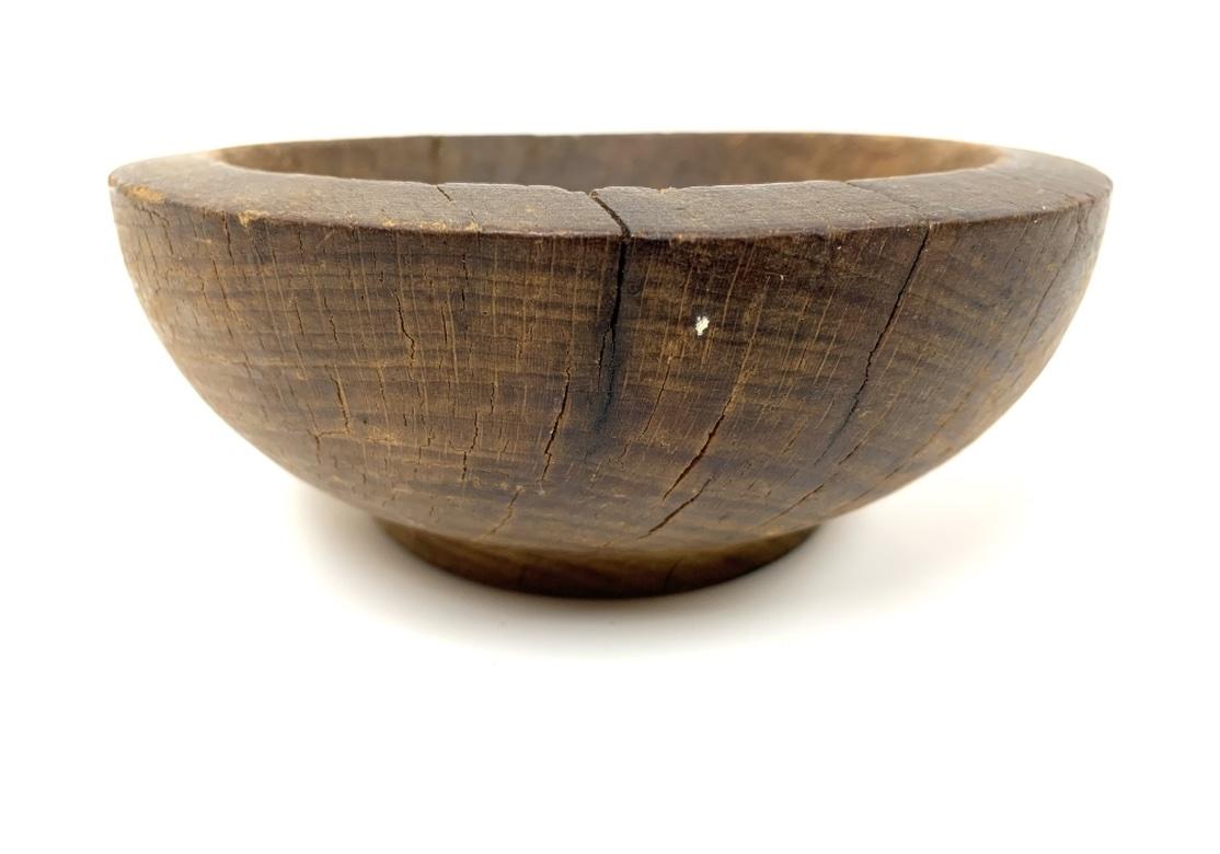Bol et cuillère anciens en bois sculpté et tourné Abîmé - En vente à Bridgeport, CT