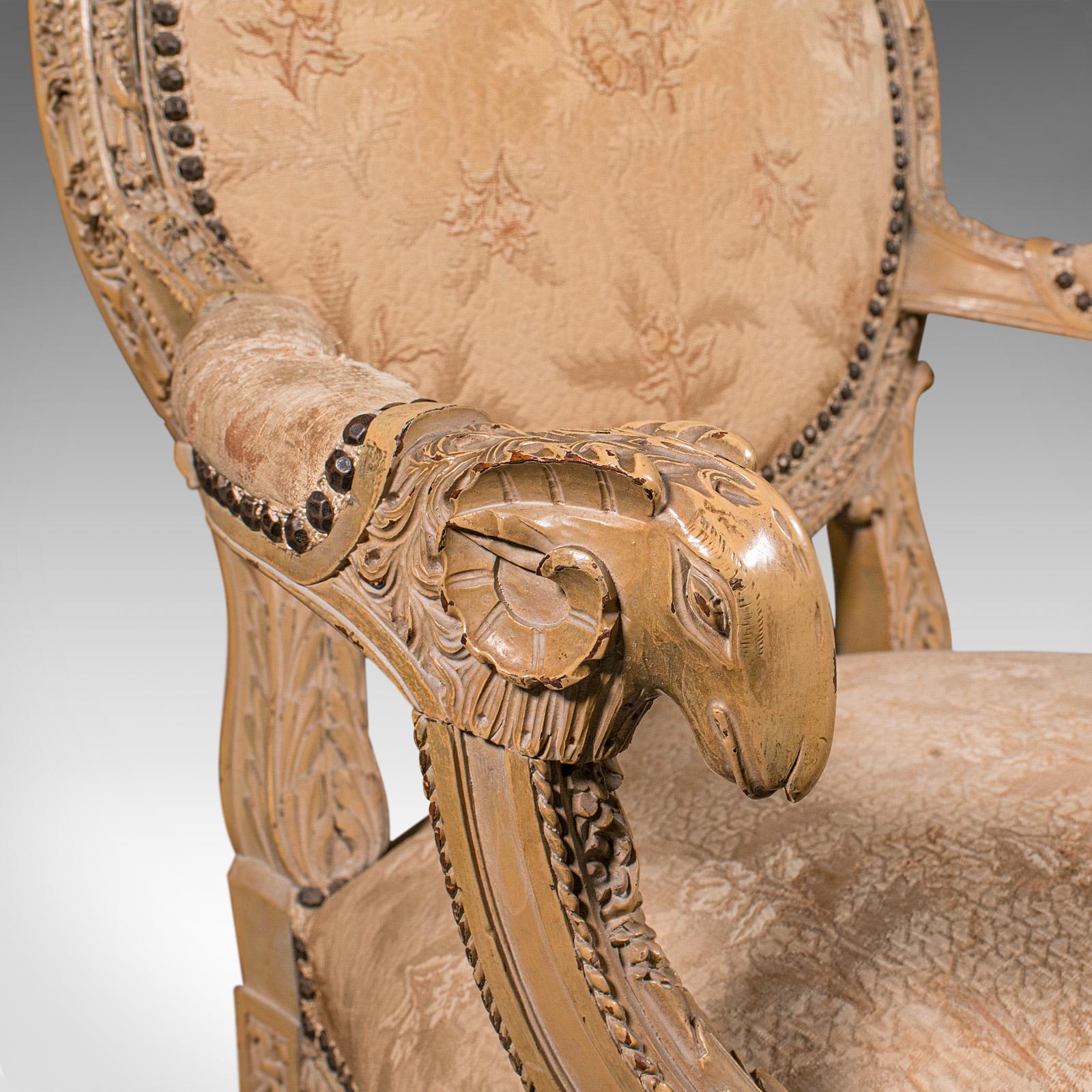 Fauteuil sculpté français, cadre d'exposition, fauteuil de style victorien, vers 1870 en vente 4