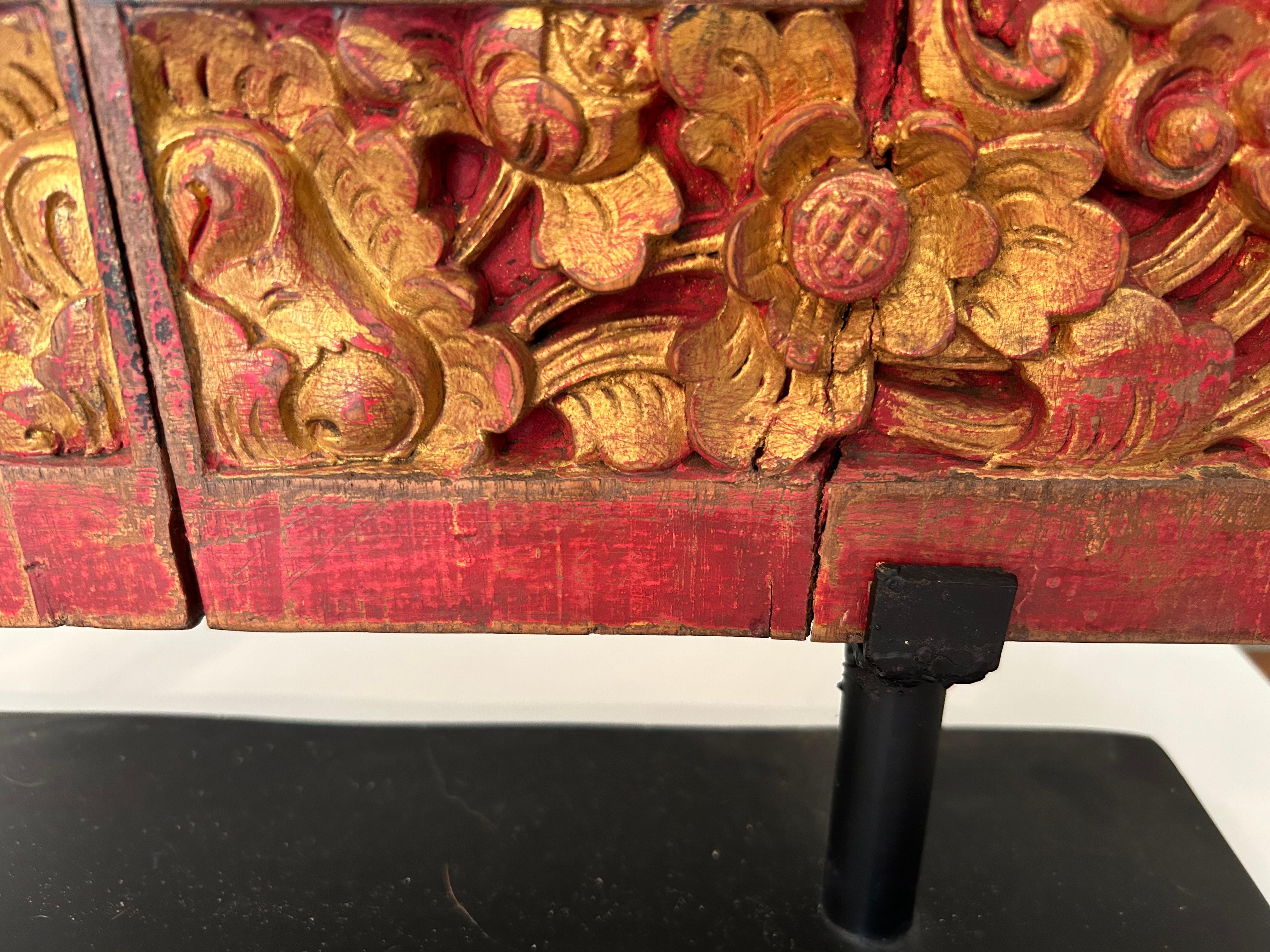  Antike Balinesische handgeschnitzte Tafel (Holz) im Angebot