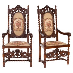 Paire de fauteuils trônes anciens en bois de Basswood sculpté, vers 1900, 2 pièces