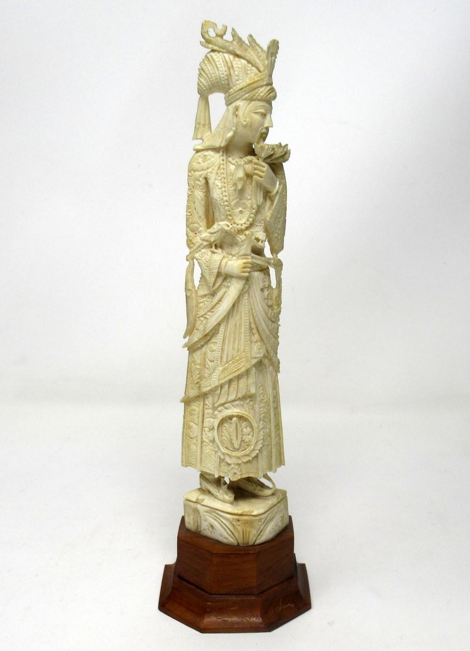 chinese carved bone figures