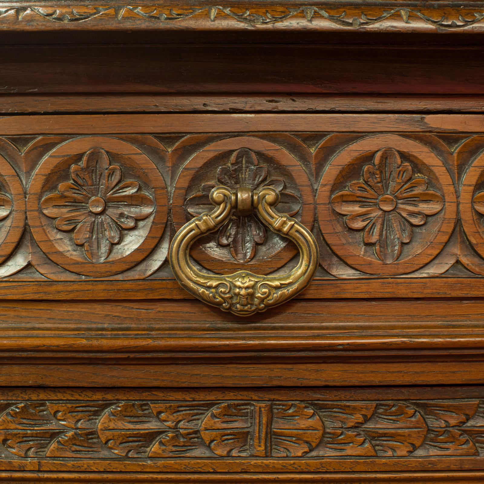 Quercia Antico mobile buffet bretone intagliato, francese, credenza, Oak, circa 1880 in vendita