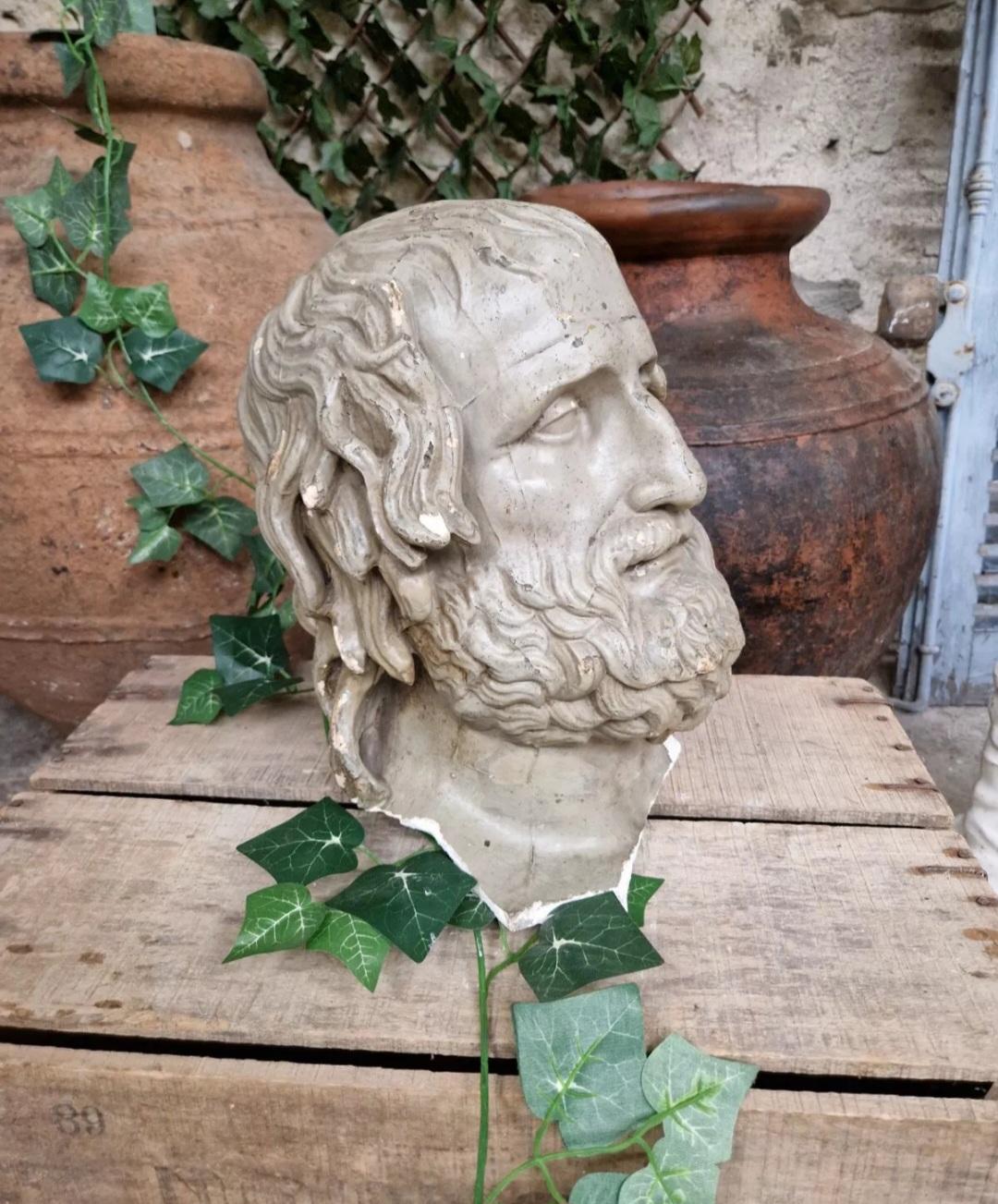 Ellenistico Antico busto scolpito del tragediografo di Euripide in vendita