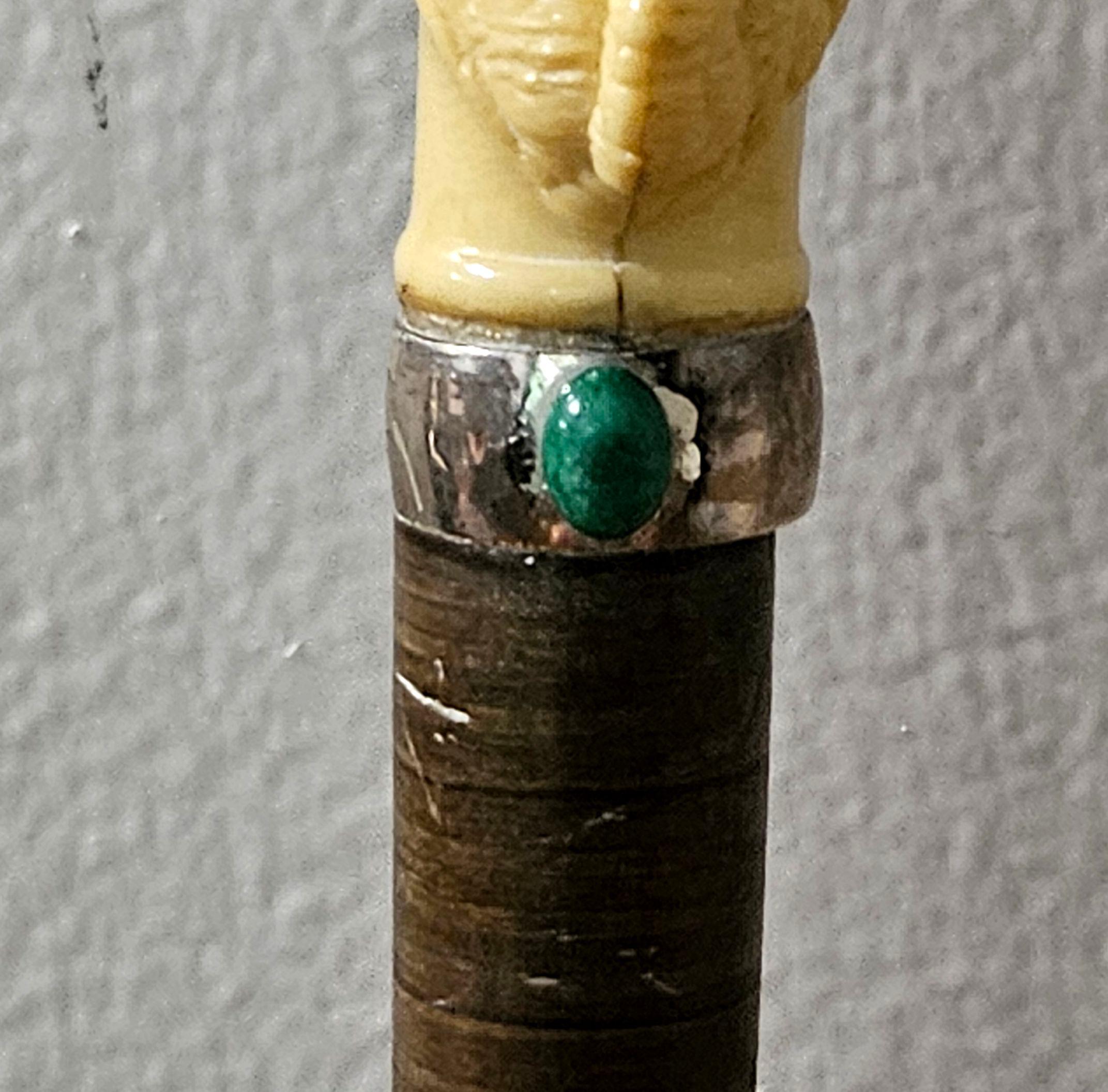 Canne bâton de marche antique en celluloïd sculpté à tête de dinde Bon état - En vente à Norton, MA