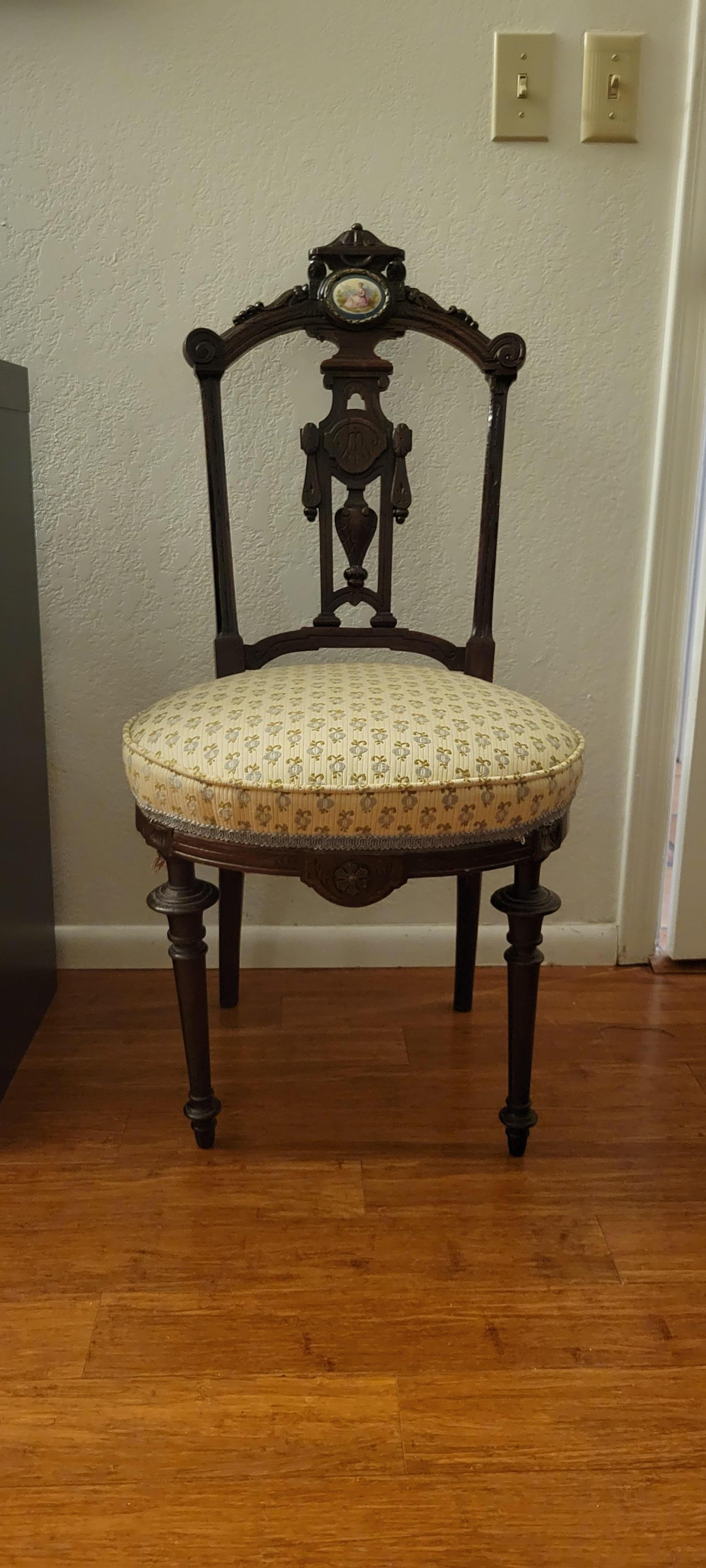 Antique French Chair with Limoges Medallion  For Sale 1