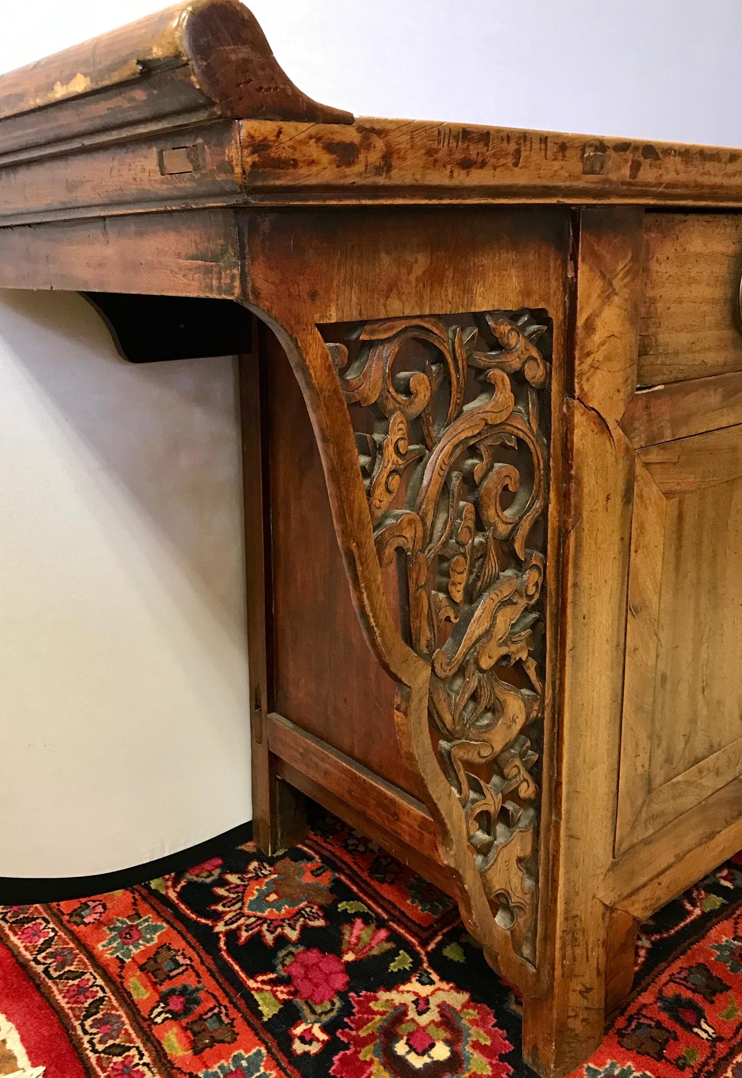 Antique Carved Chinese Altar Table Chest Cabinet Buffet Sideboard Server In Good Condition In West Hartford, CT