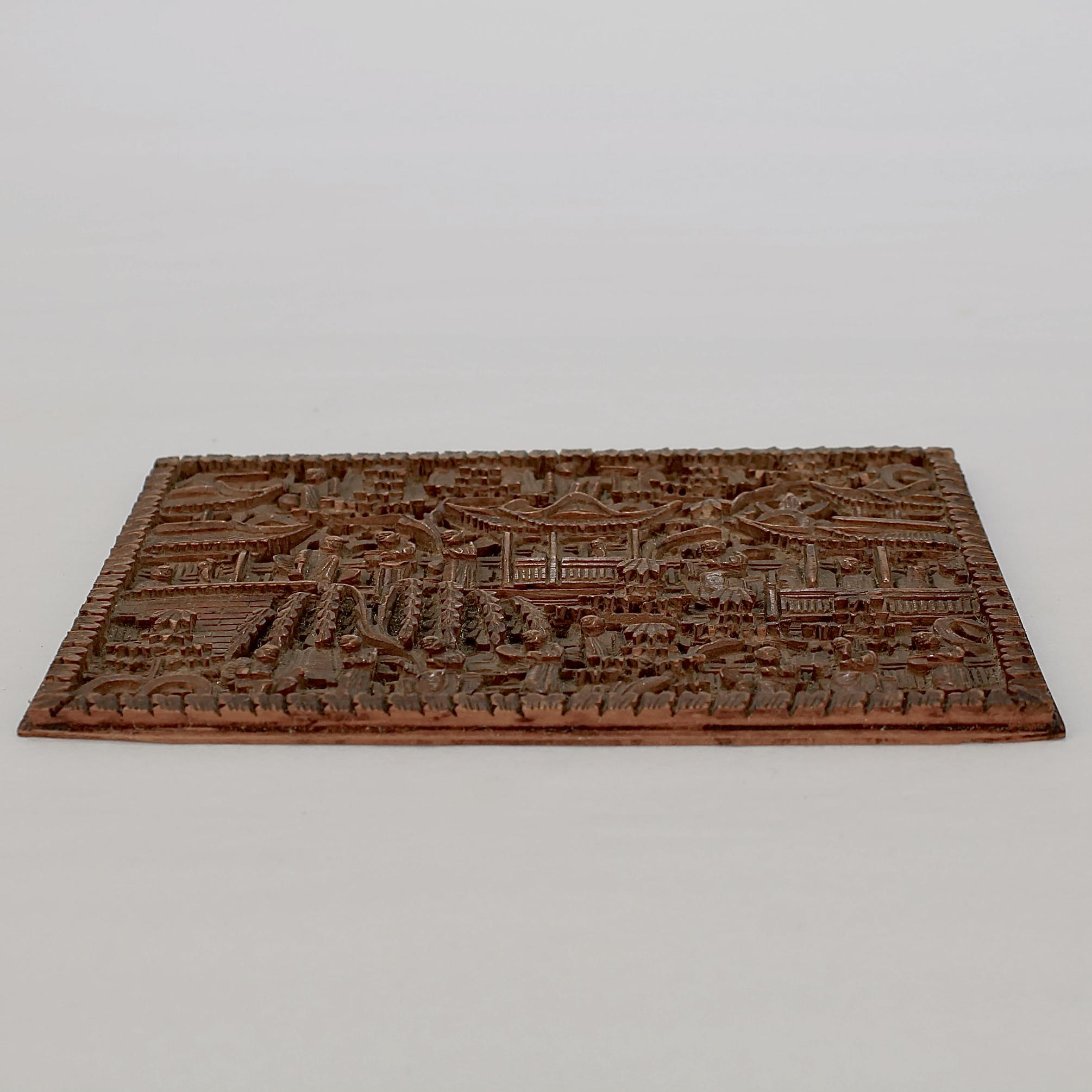 Antike geschnitzte chinesische Boxholzplakette oder Einsatz (Geschnitzt) im Angebot