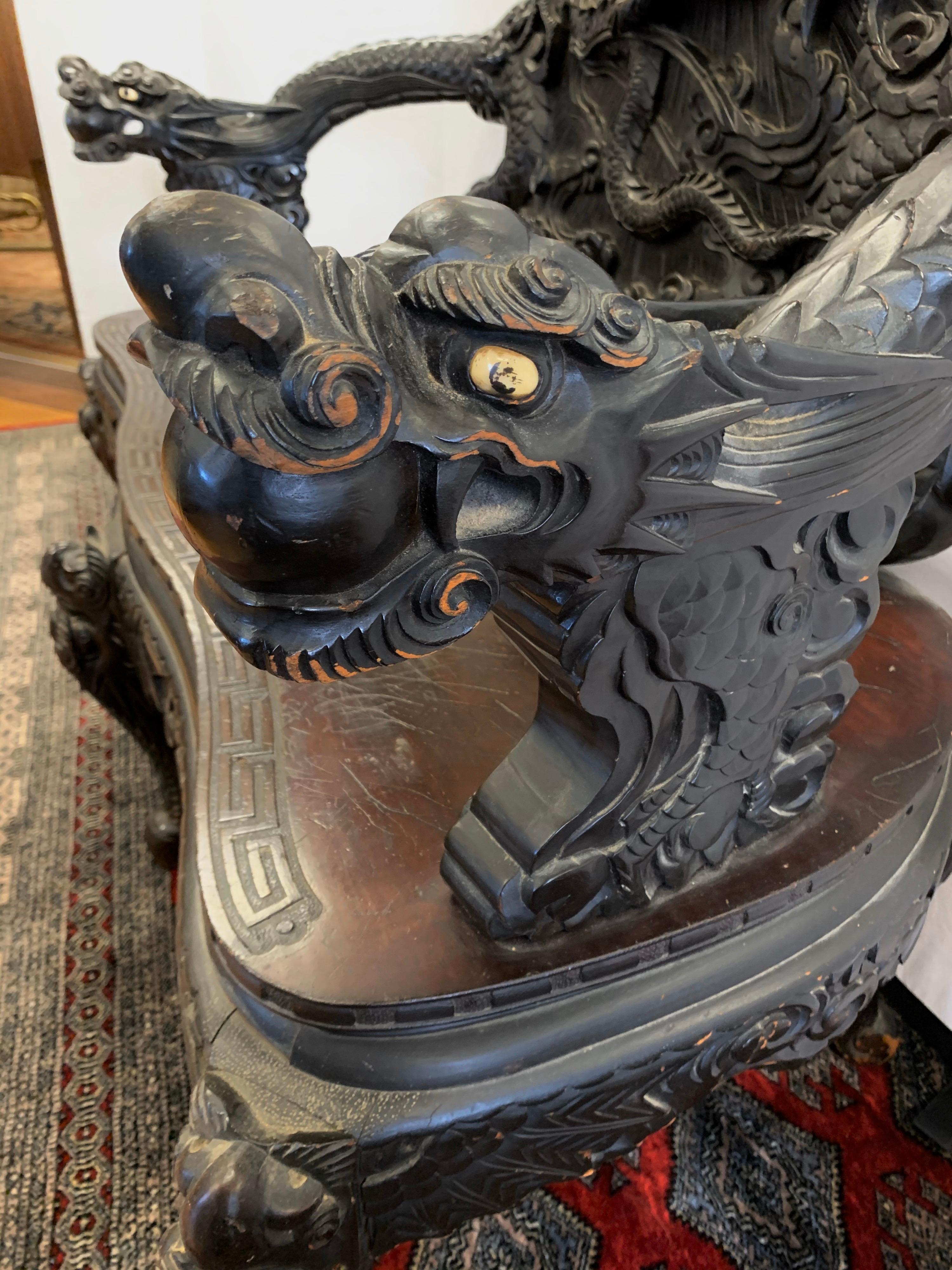 Antique Carved Chinese Dragon Bench Settee In Good Condition In West Hartford, CT