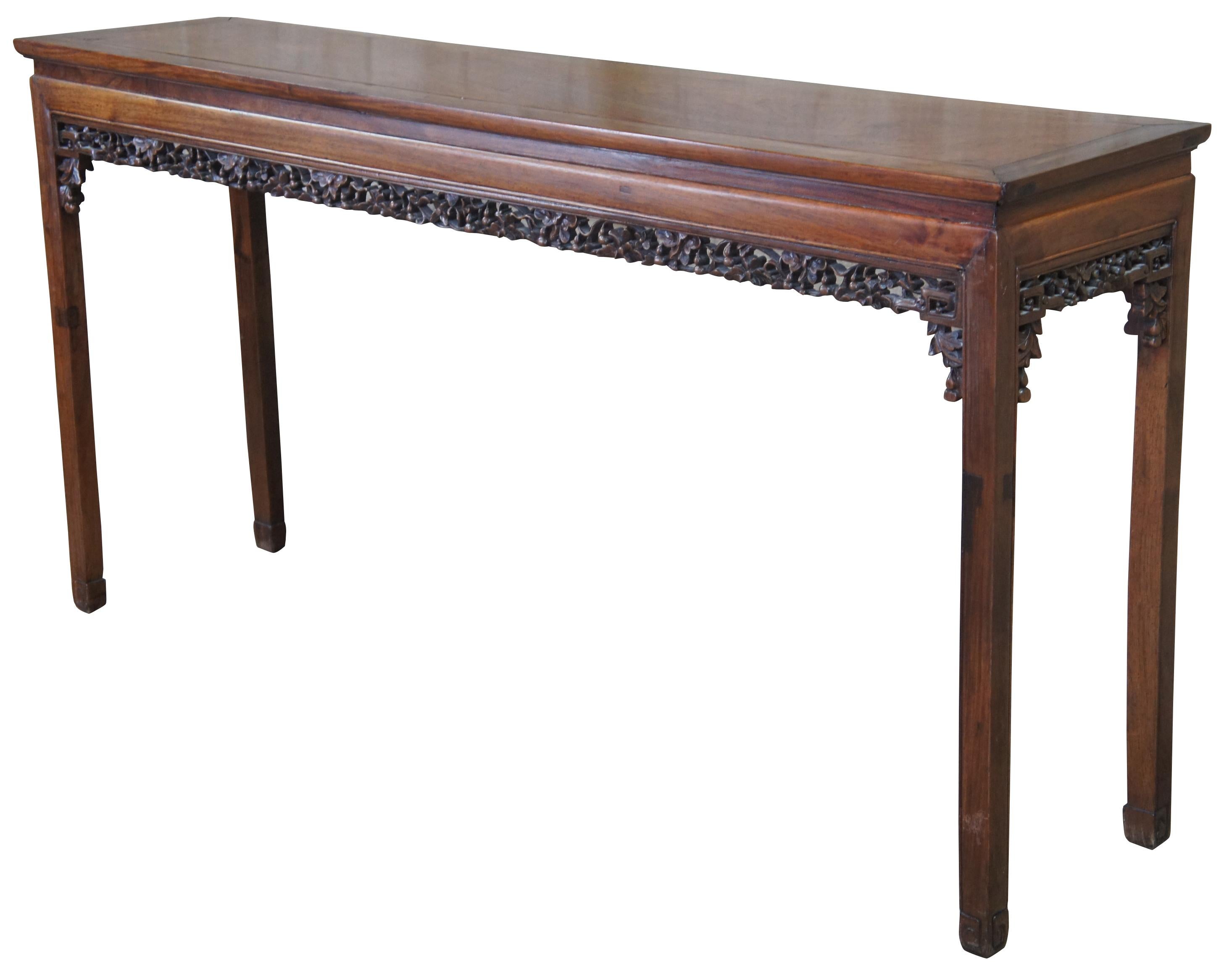 Antique Carved Chinese Rosewood Altar Console Table Ming Chinoiserie Sofa Hall In Good Condition In Dayton, OH