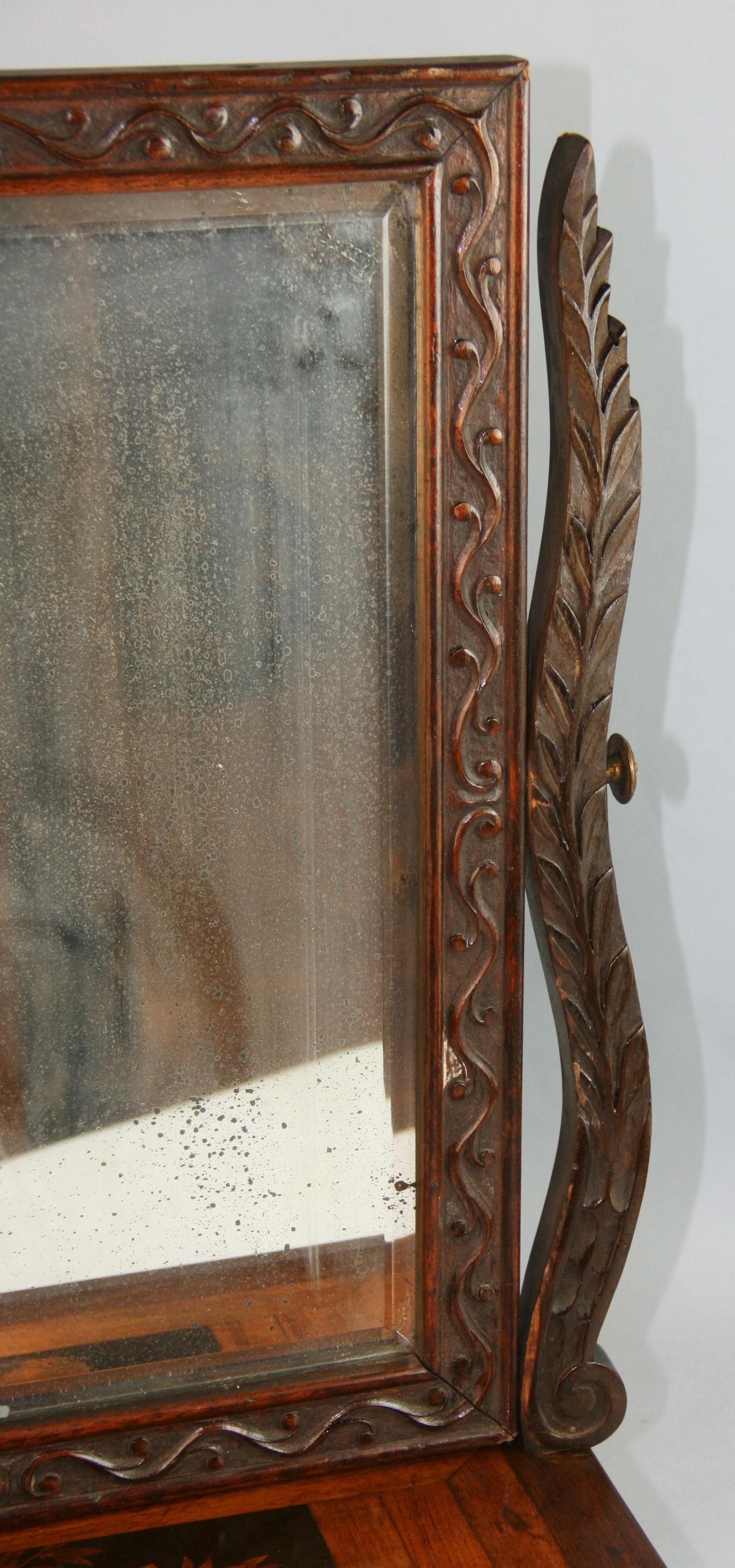 Antike geschnitzt Frisiertisch Swing Spiegel 1870's im Zustand „Gut“ im Angebot in Douglas Manor, NY