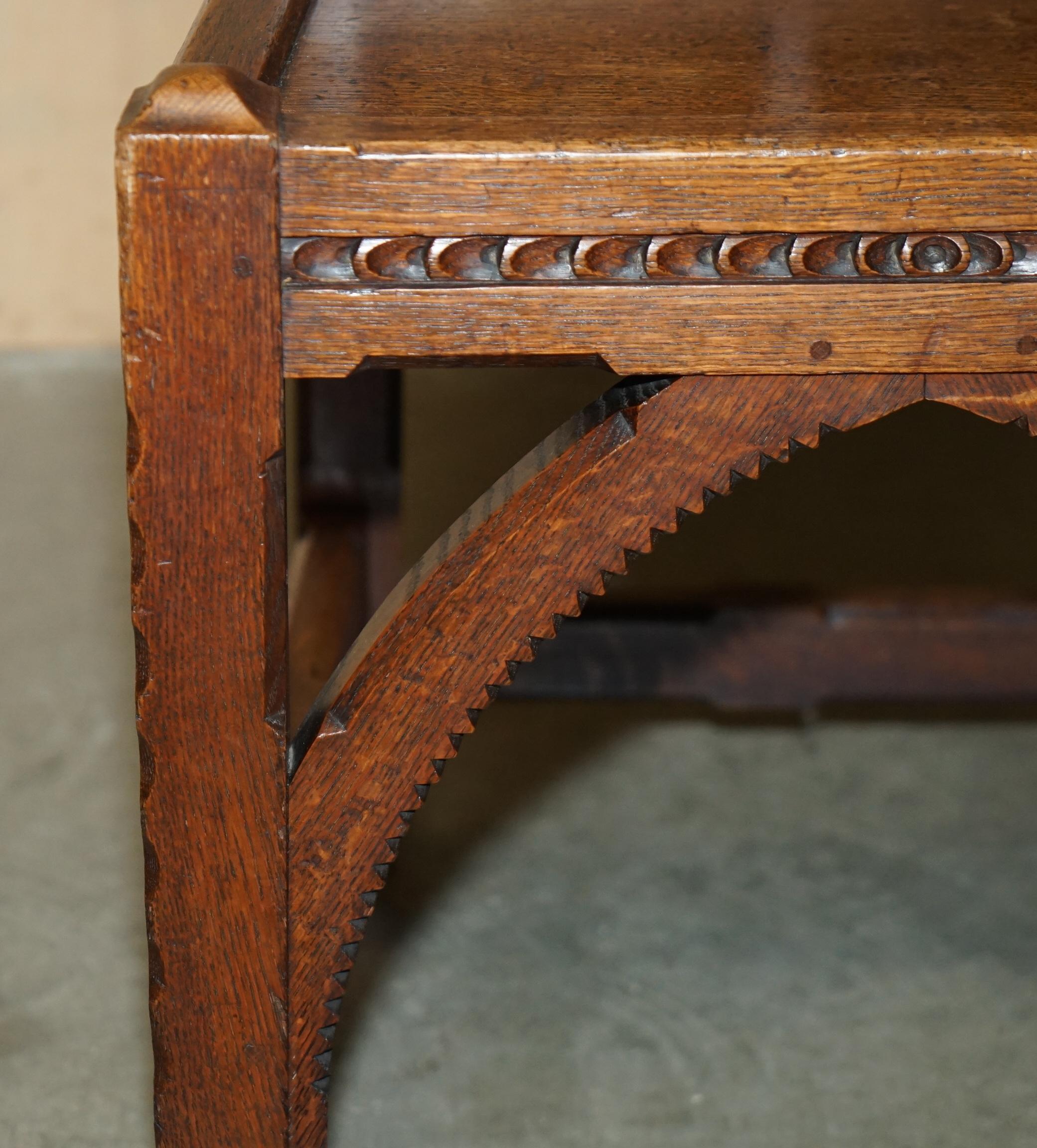 ANTICA SEDIA DA SALONE IN QUERCIA INGLESE CARVELLATA CON CUSTODIA ARMORIALE DI BRACCIOLI in vendita 4