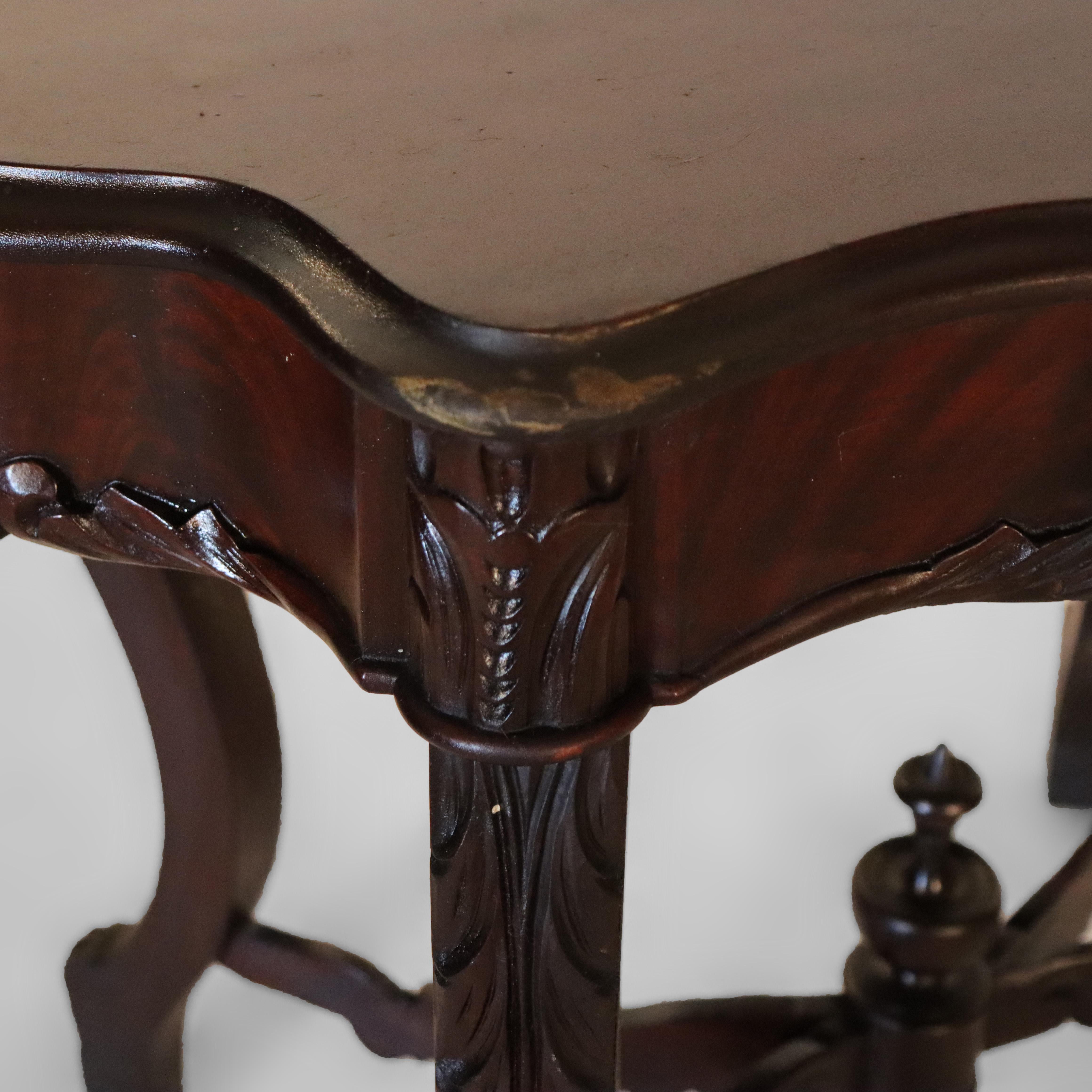 Mesa antigua de caoba tallada con tapa de tortuga C1880 en venta 6