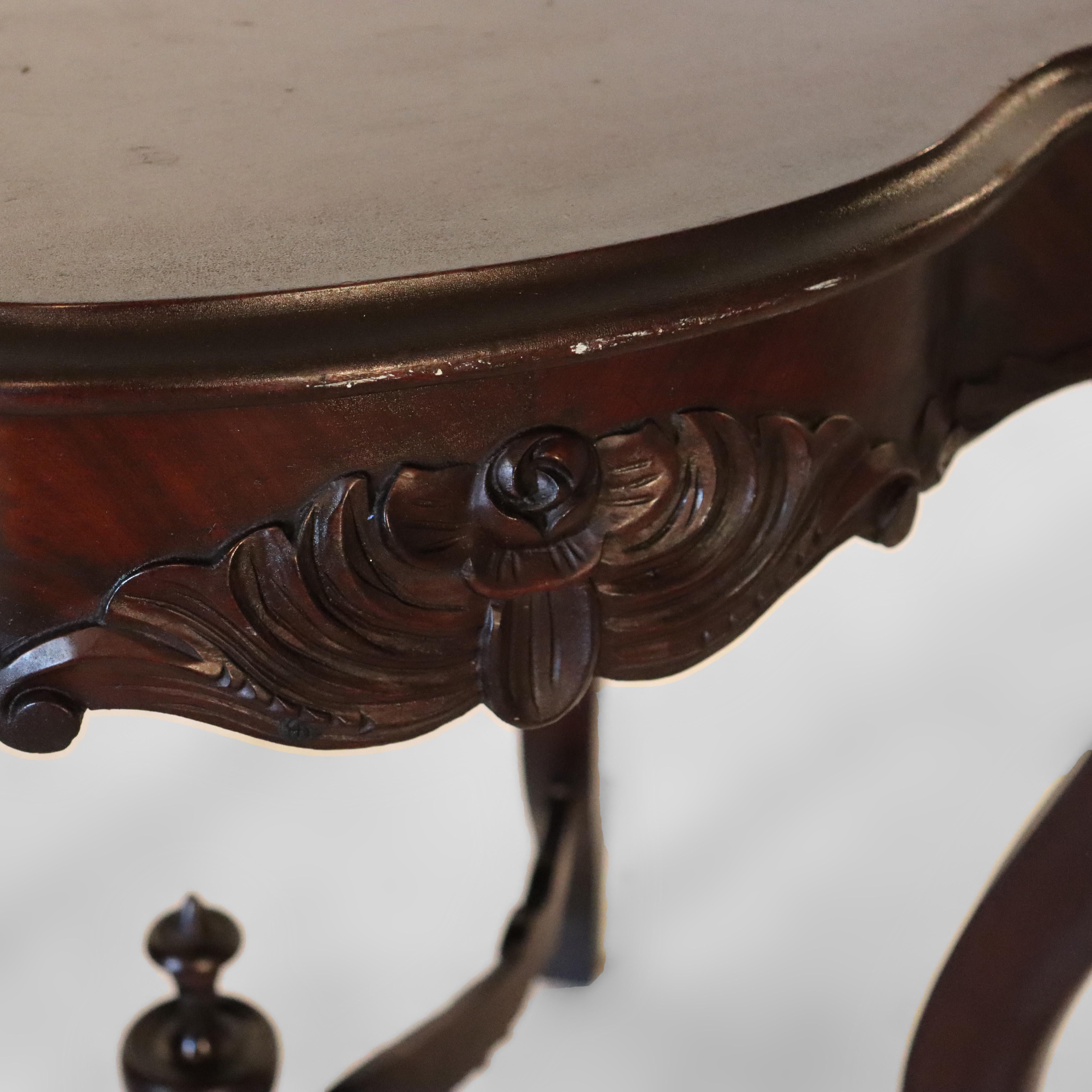 Mesa antigua de caoba tallada con tapa de tortuga C1880 en venta 7