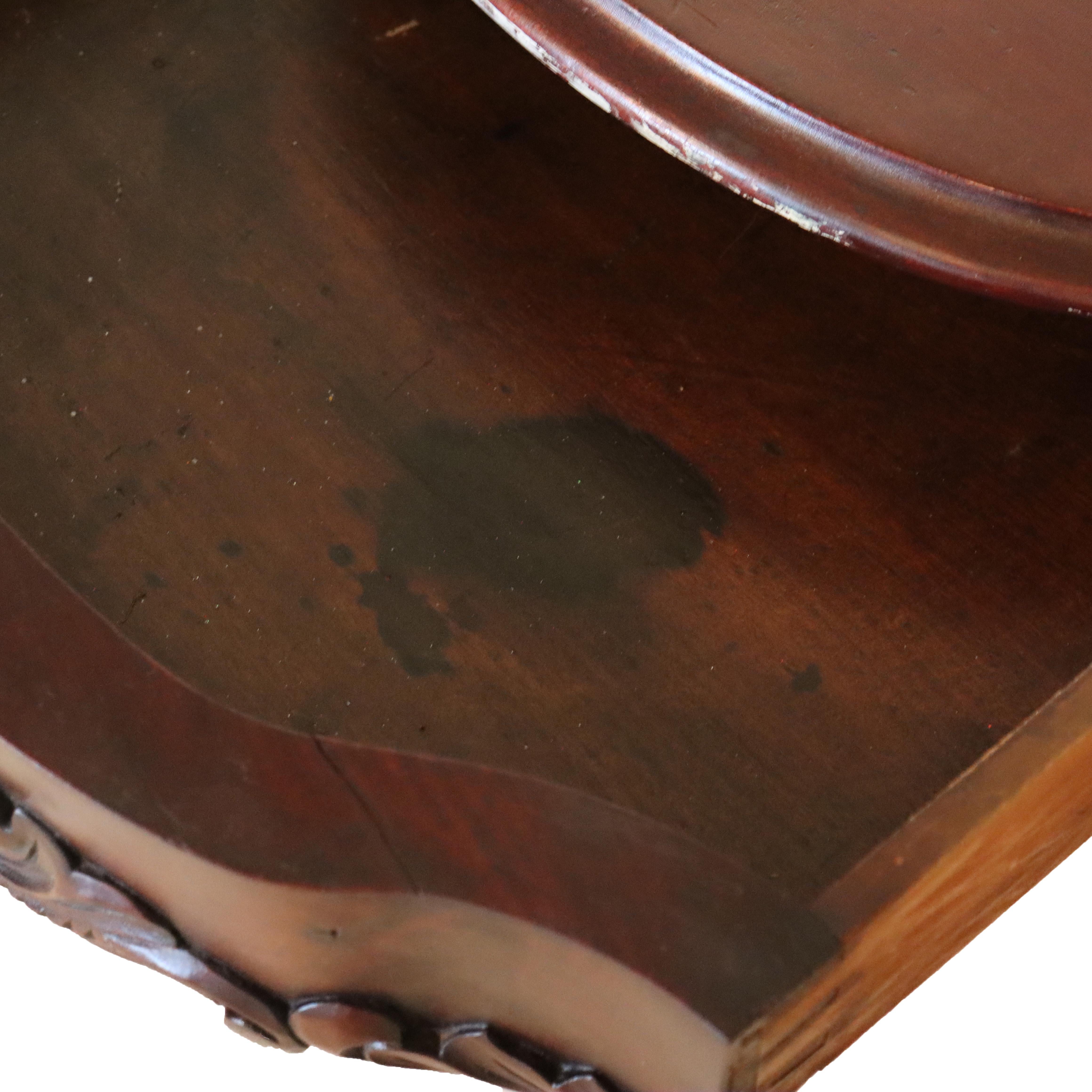 Mesa antigua de caoba tallada con tapa de tortuga C1880 en venta 3