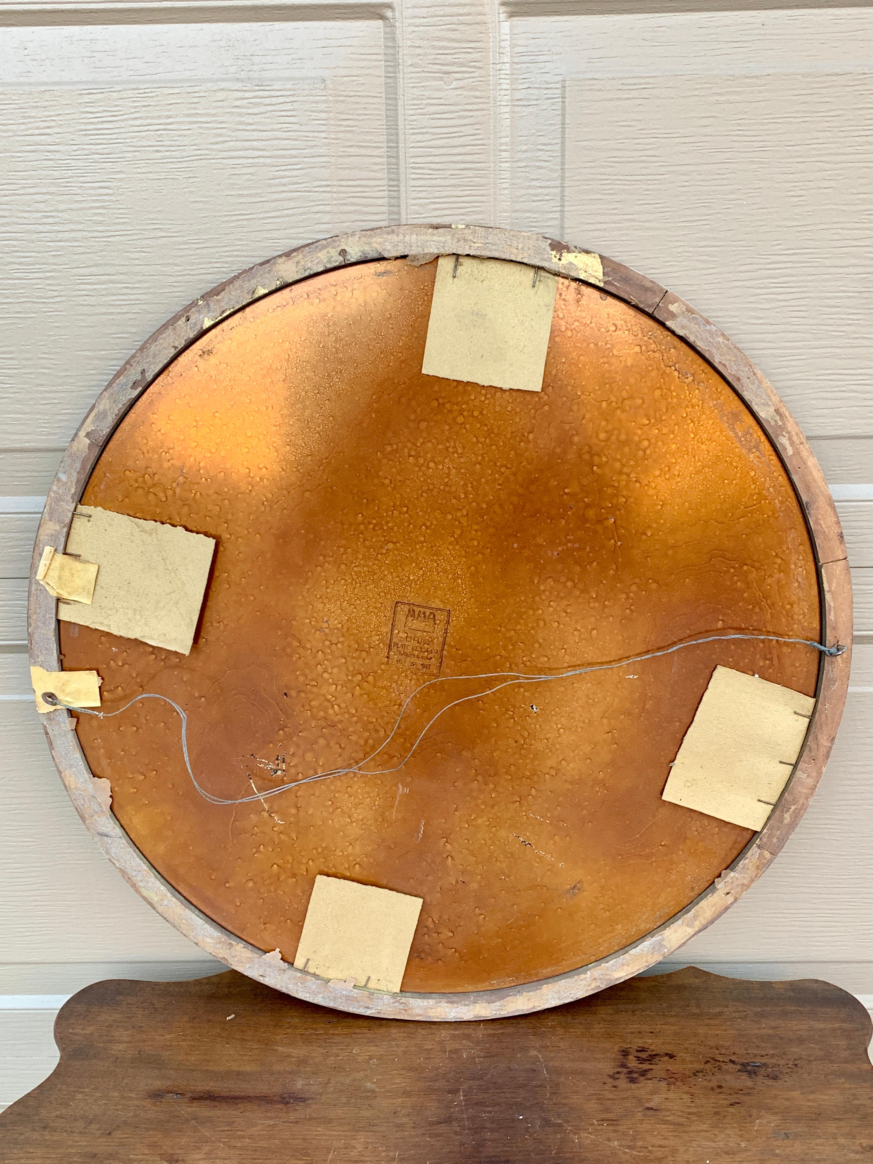 Antiker geschnitzter runder Spiegel aus Giltwood mit Blättern, CIRCA 1940er Jahre im Angebot 4