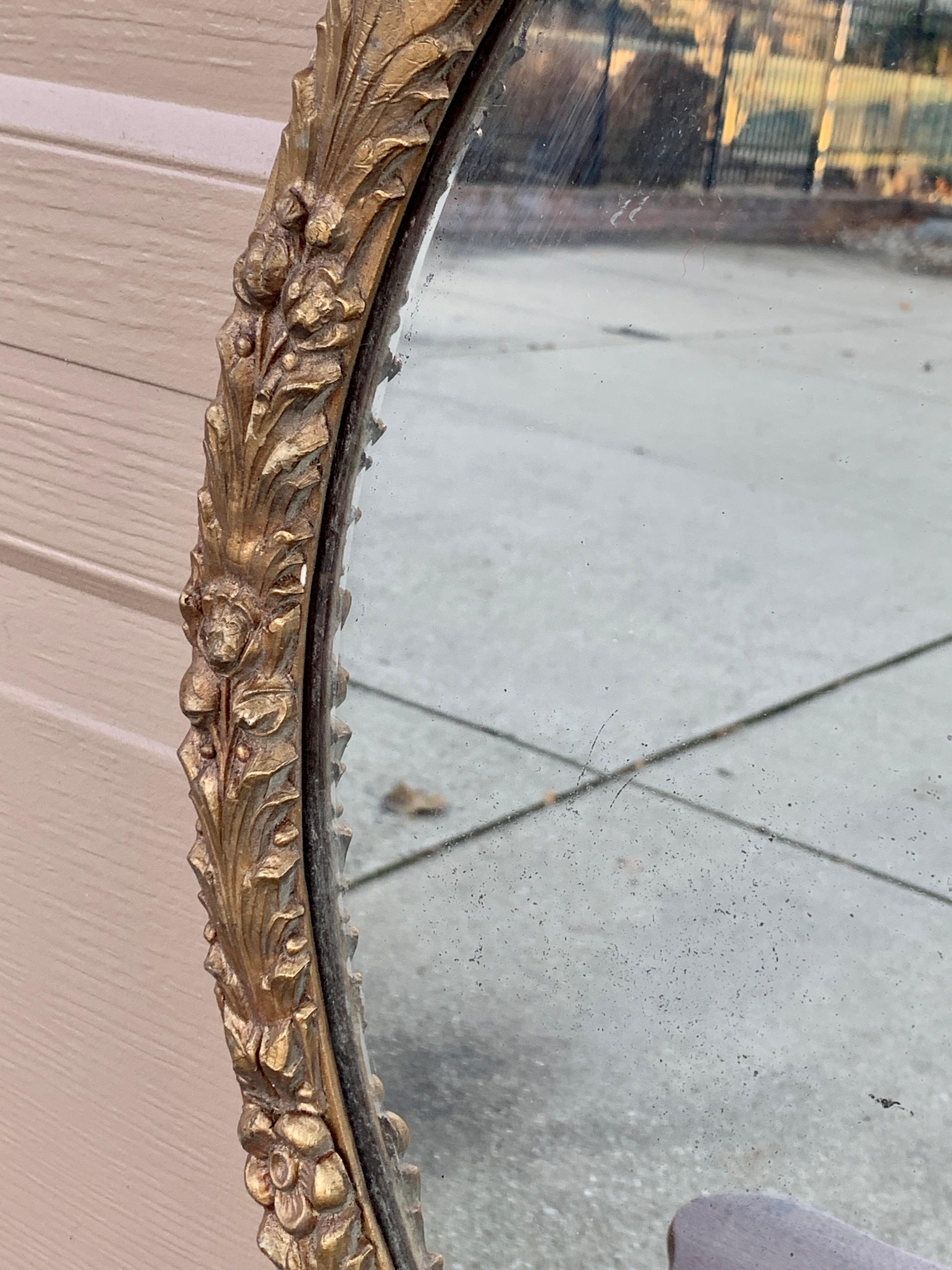 Mid-20th Century Antique Carved Foliate Round Giltwood Mirror, Circa 1940s For Sale