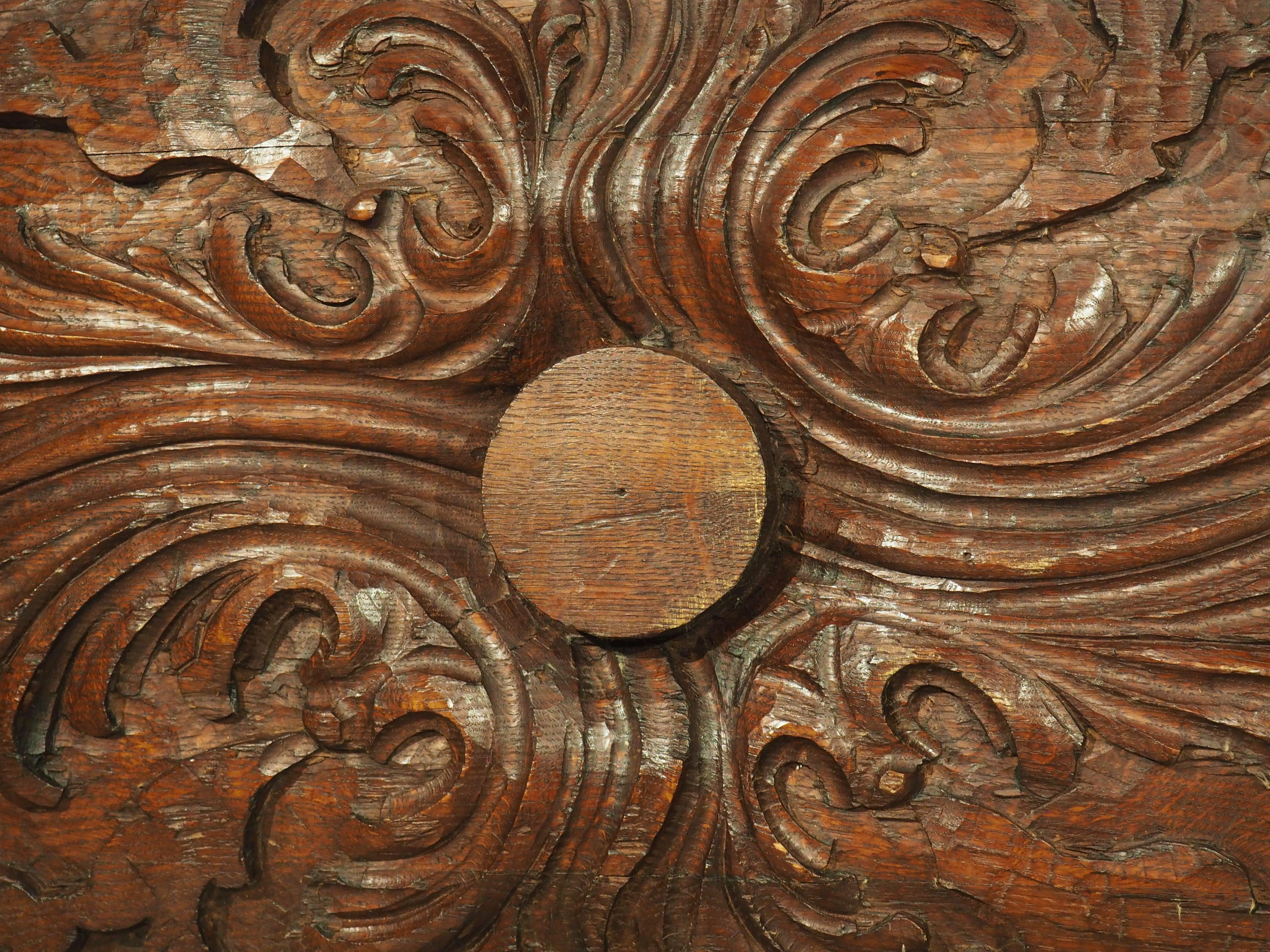 Bois Plaque de plafond antique en chêne français sculpté, vers 1870