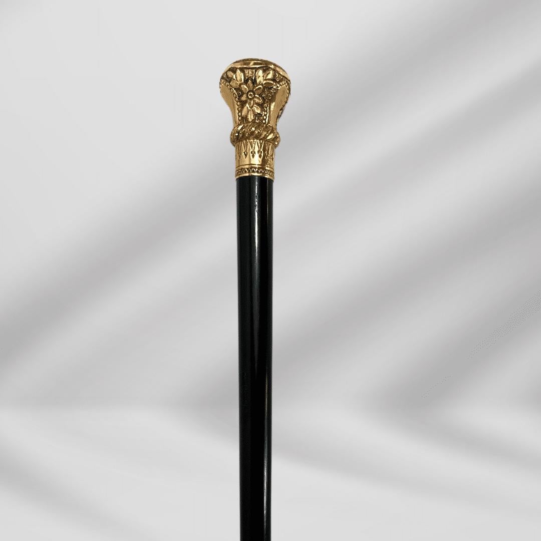 Antiguo Bastón con Mango de Pomo Tallado en Oro Negro en Bueno estado para la venta en Jacksonville, FL