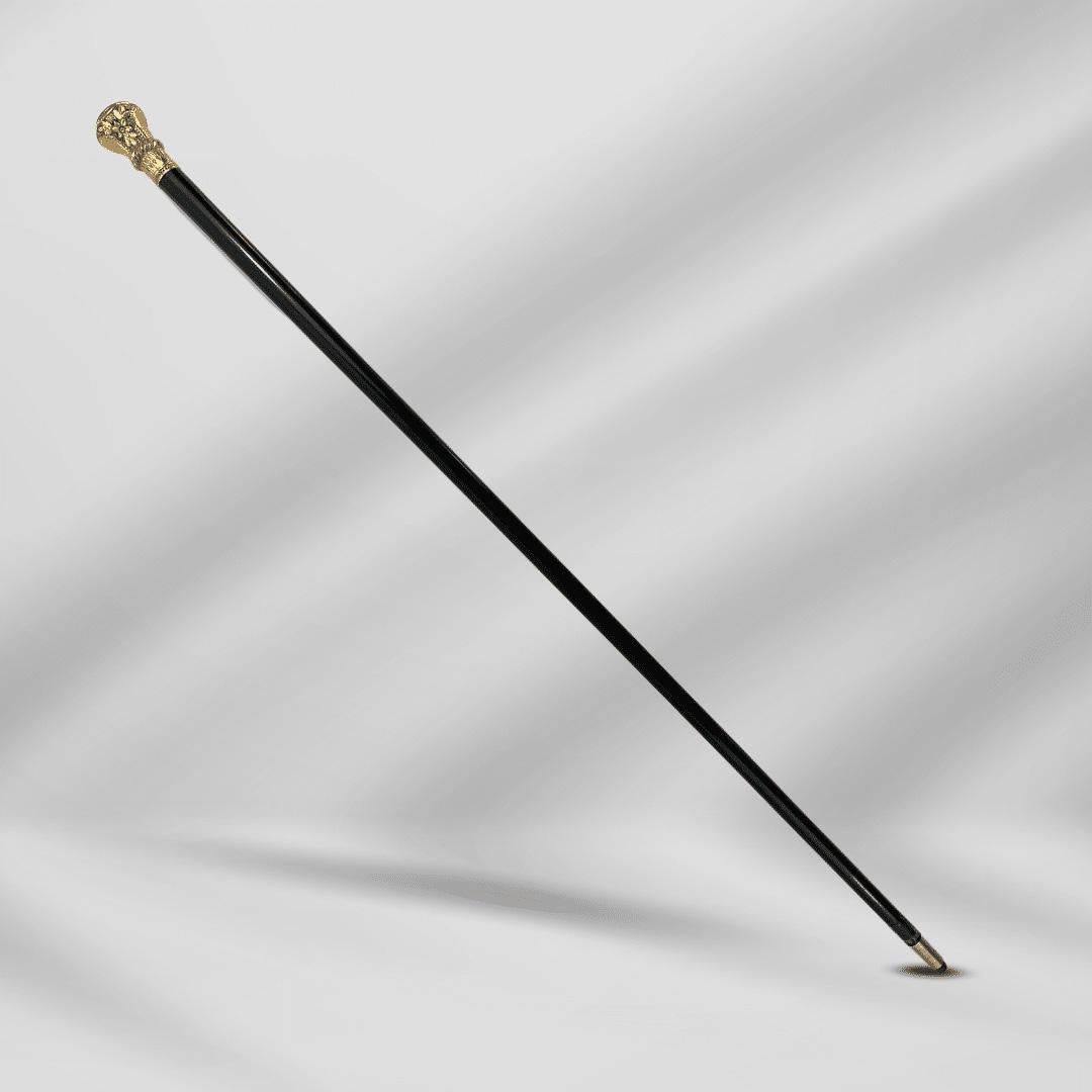 Antiguo Bastón con Mango de Pomo Tallado en Oro Negro en venta 1
