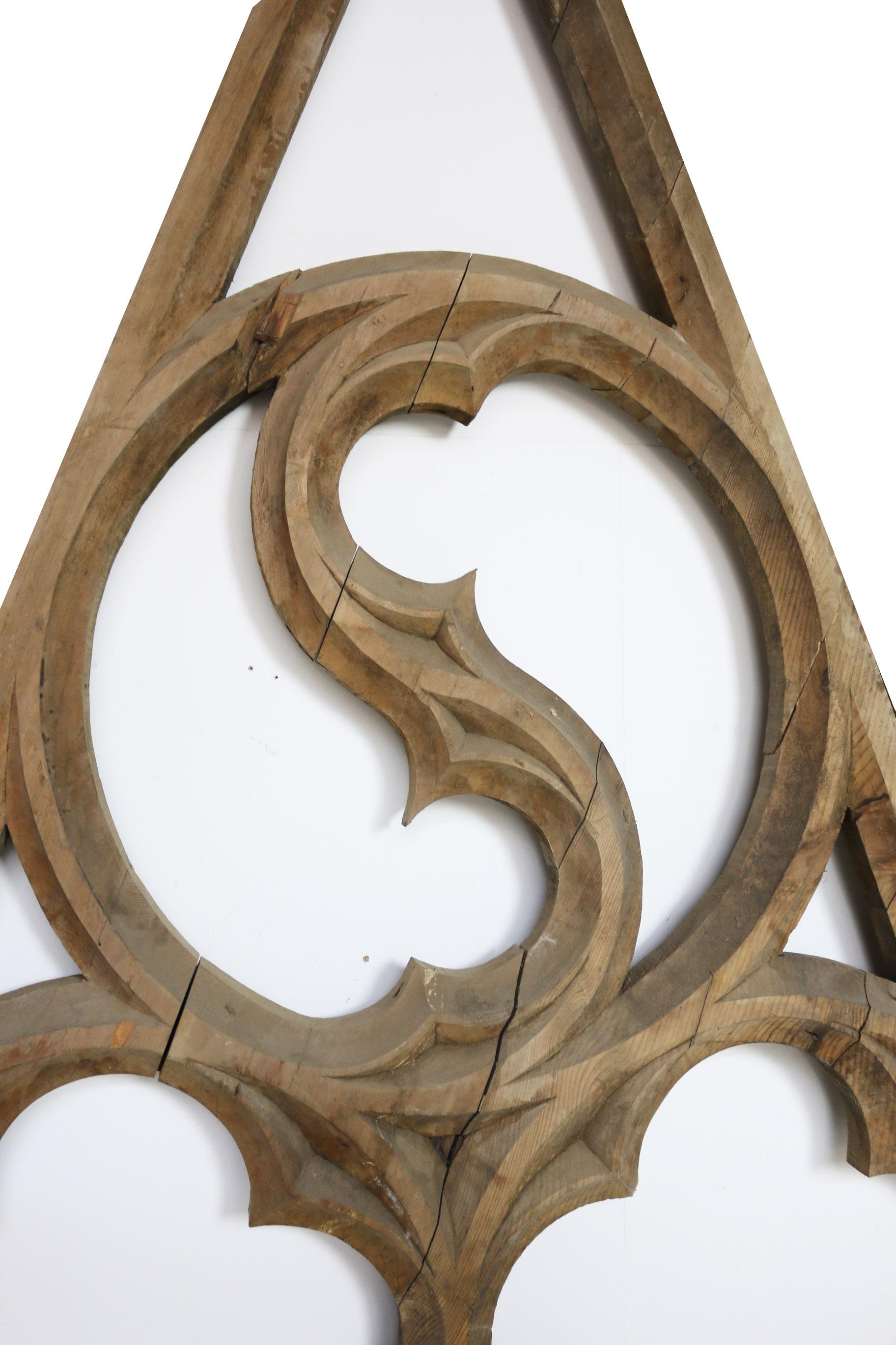 Antique Carved Gothic Tracery Panel In Fair Condition In Wormelow, Herefordshire