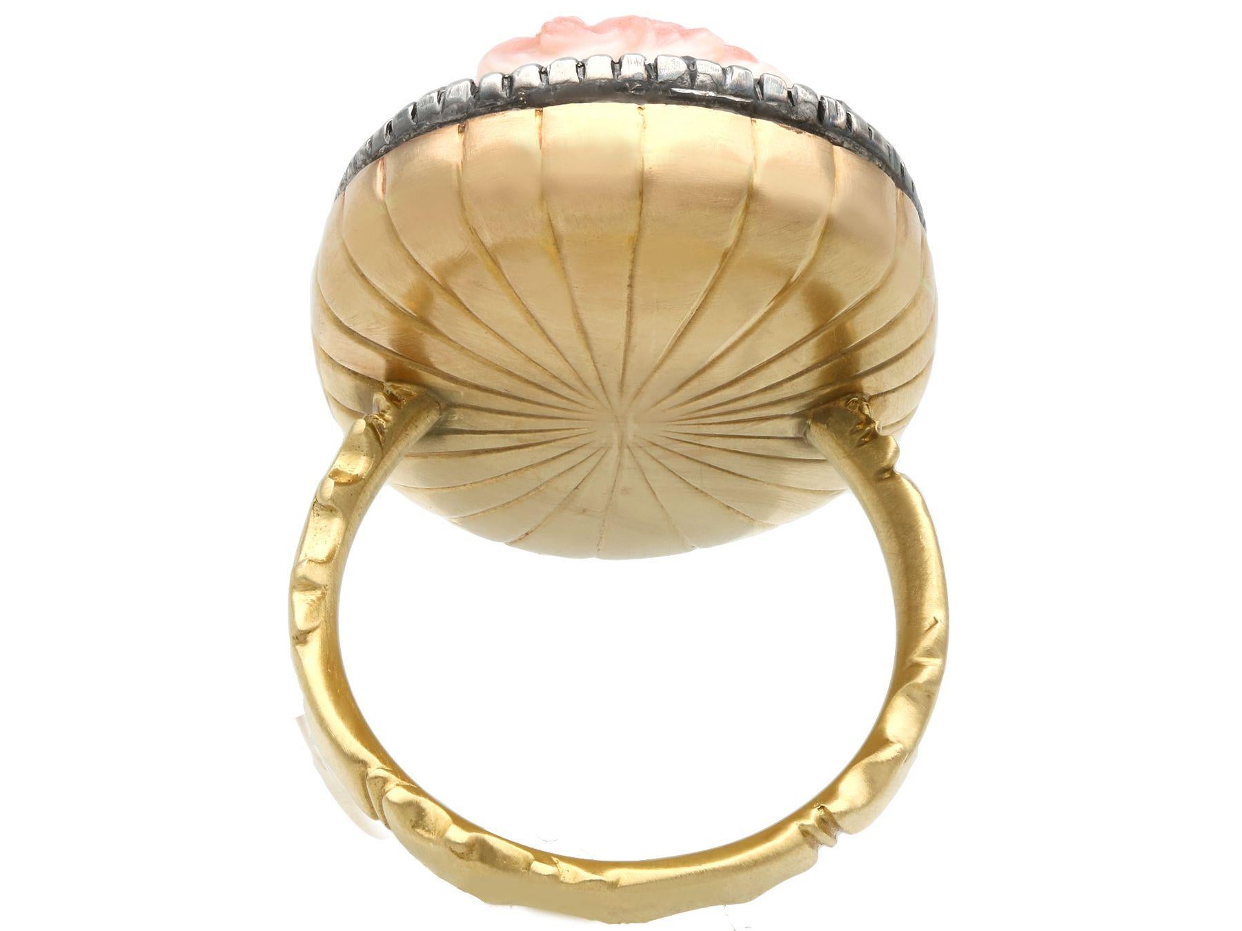 Antique Carved Hardstone and 1.62Ct Diamond Yellow Gold Dress Ring, Circa 1770 In Excellent Condition In Jesmond, Newcastle Upon Tyne