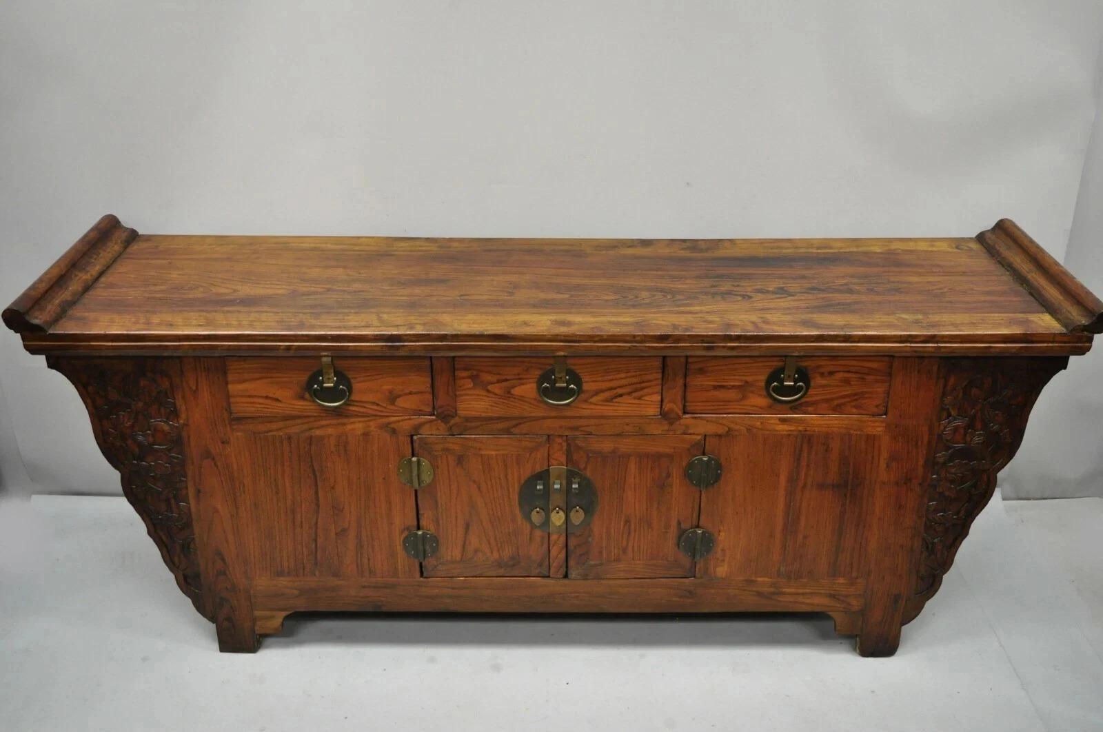 Antique Carved Hardwood Chinese Altar Console Table Sideboard Buffet Credenza im Angebot 5