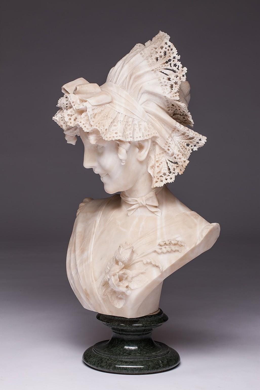 Antique carved Italian female alabaster bust o Ferdinando Vichi, Firenze (1875-1945). Has a little damage on the top of the headwear. A few pieces are missing.
Ferdinando Vichi was born in Florence in 1875 and died there in 1941. He was well-known