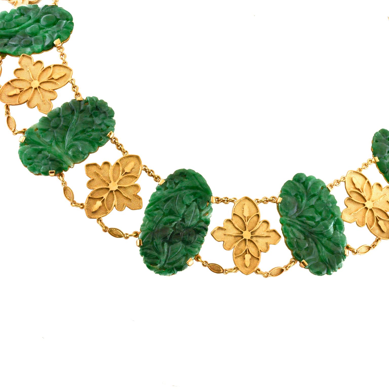 Victorian Antique Carved Jade and Gold Necklace 14k For Sale