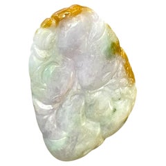 Jade antiguo tallado con bellos motivos