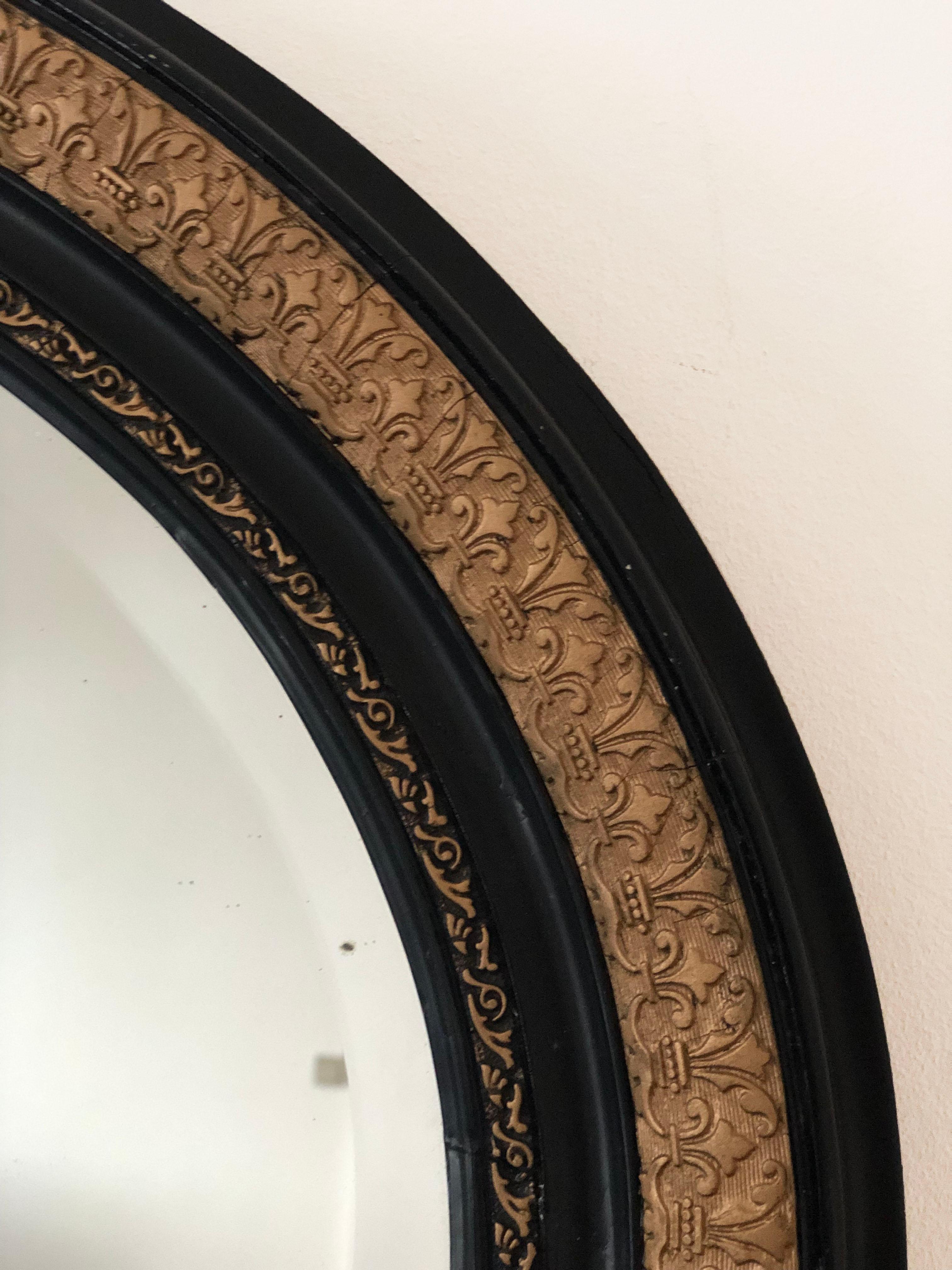 Wood Antique Carved Louis Philippe Oval Mirror In Black and Gold France Late 19th Cen