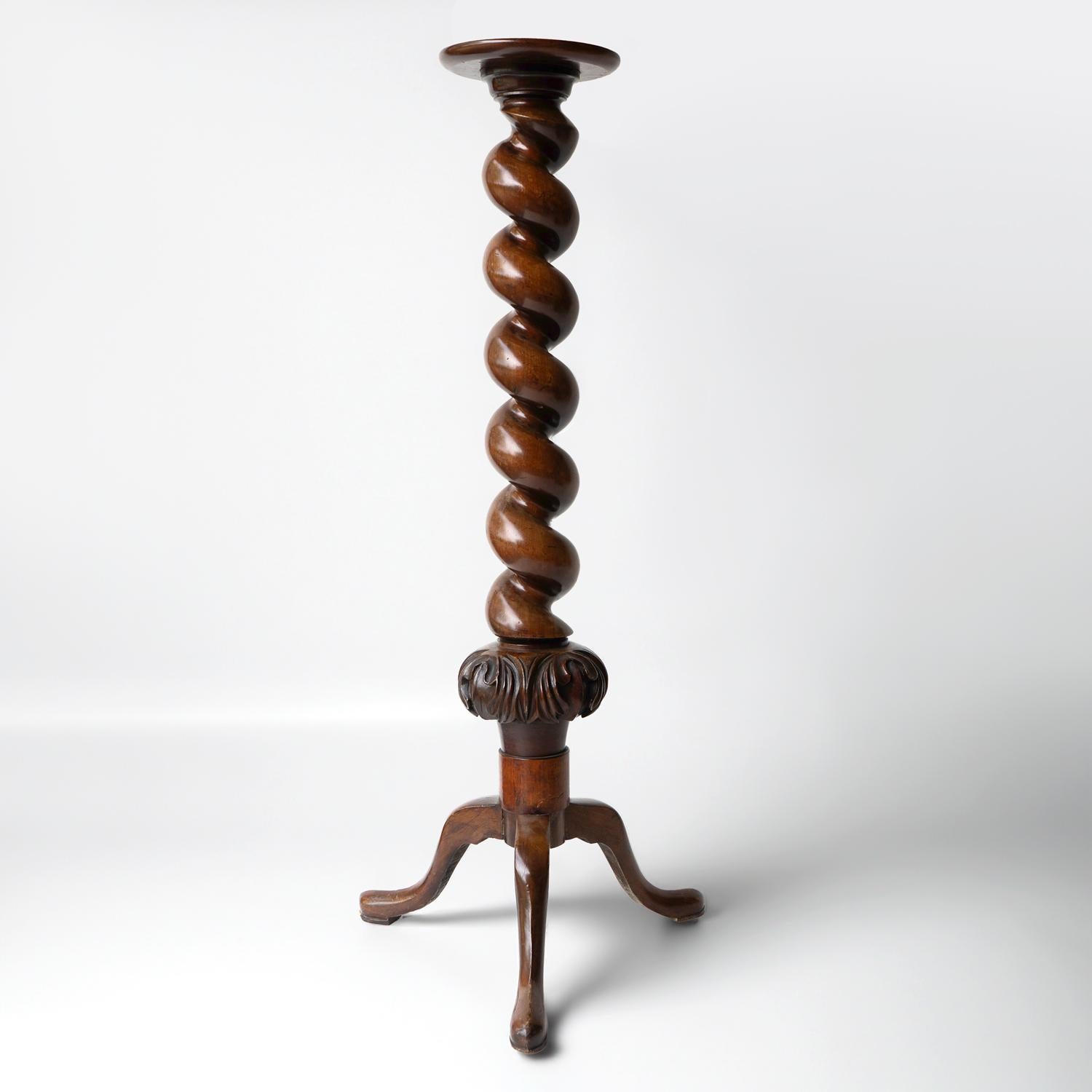 Antique Carved Mahogany Barley Twist Column Torchere, 19th Century Plant Stand For Sale 6