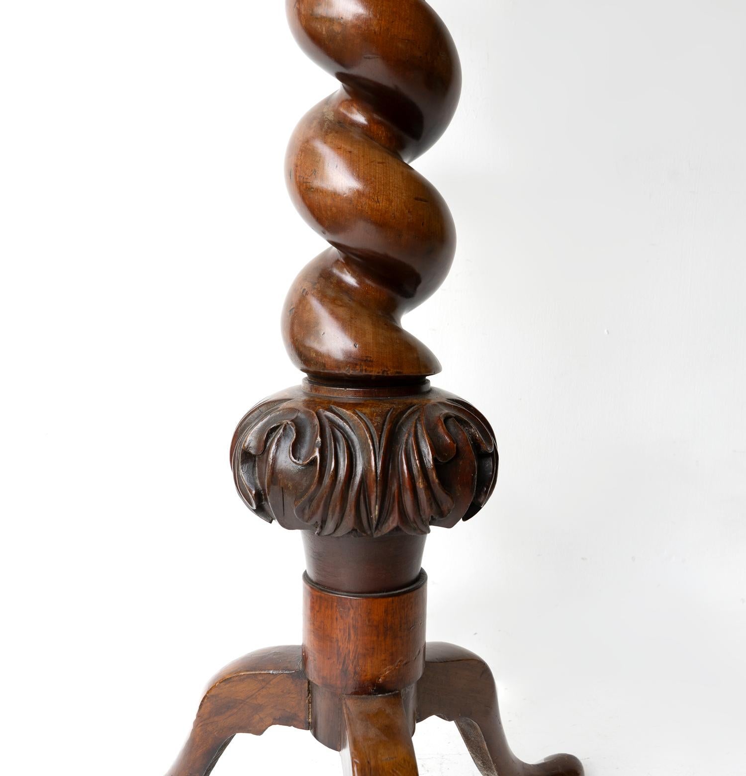 Antique Carved Mahogany Barley Twist Column Torchere, 19th Century Plant Stand For Sale 10