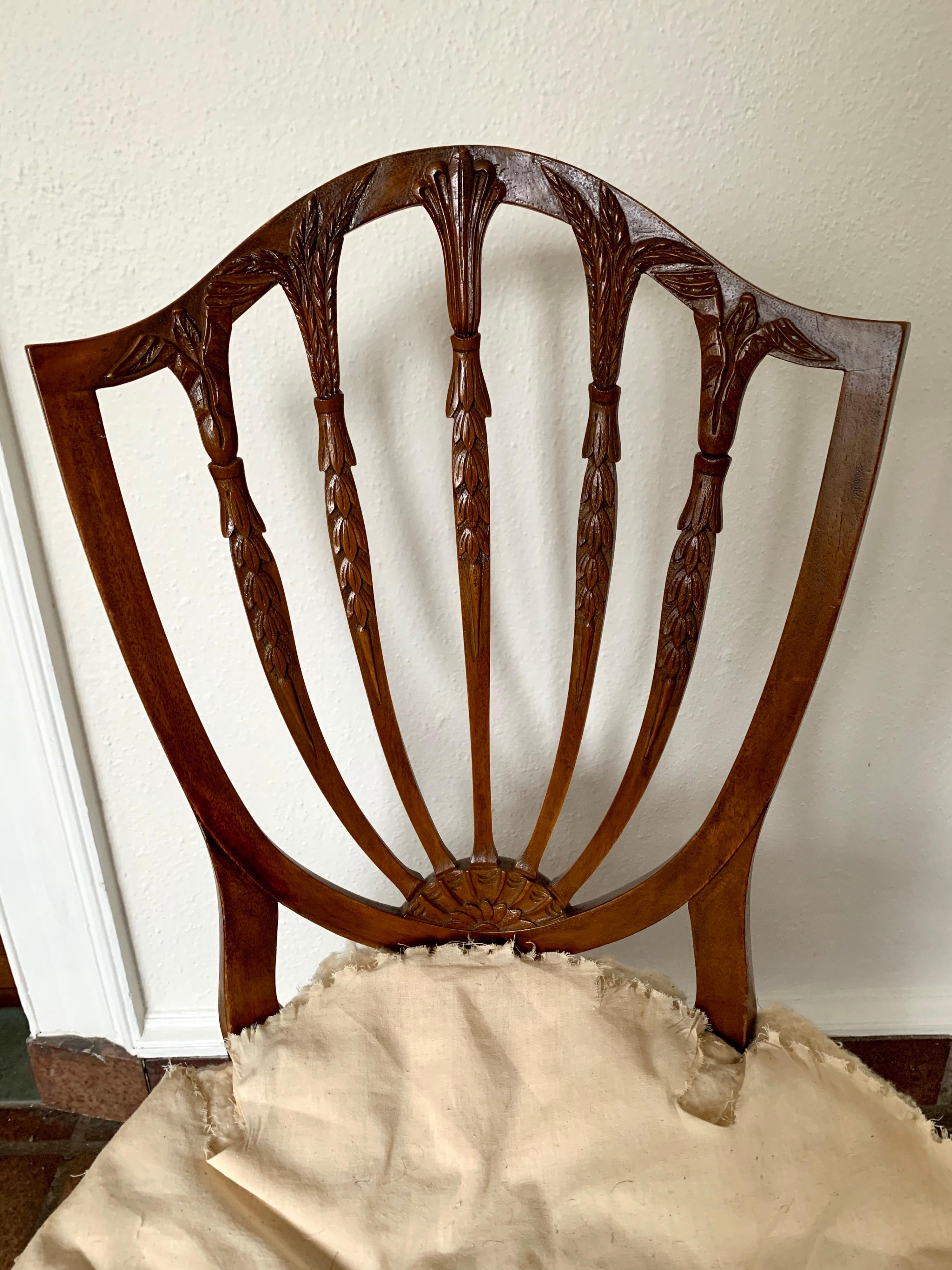 American Antique Carved Mahogany Hepplewhite Wheat Shield Back Dining Chairs, circa 1840s