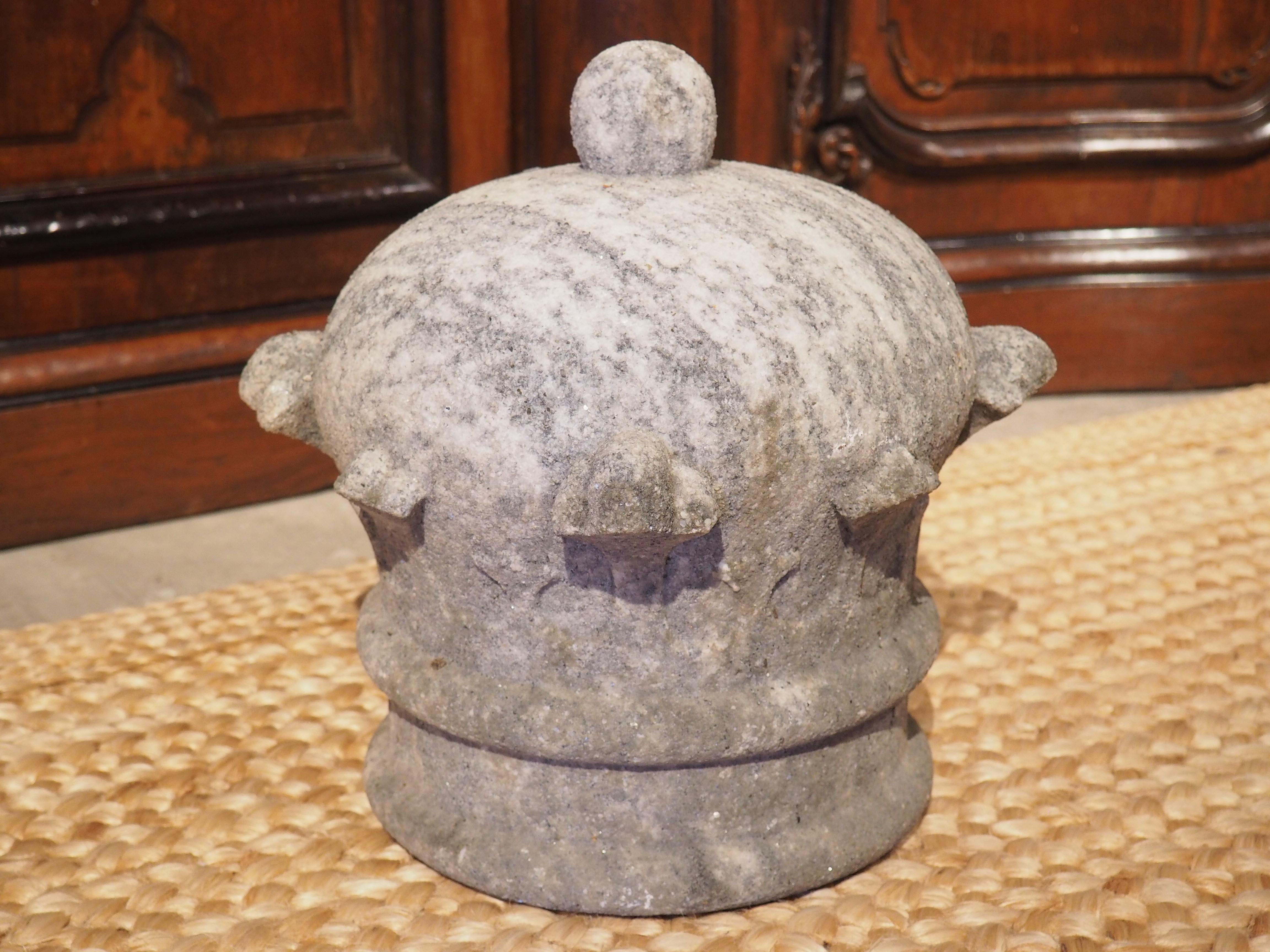 Italian Antique Carved Marble Crown Finial from Italy, 19th Century For Sale