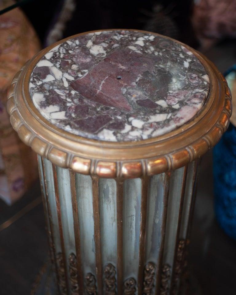Antique Carved Napoleon III Pedestal Table with Breccia Marble Top (Französisch) im Angebot