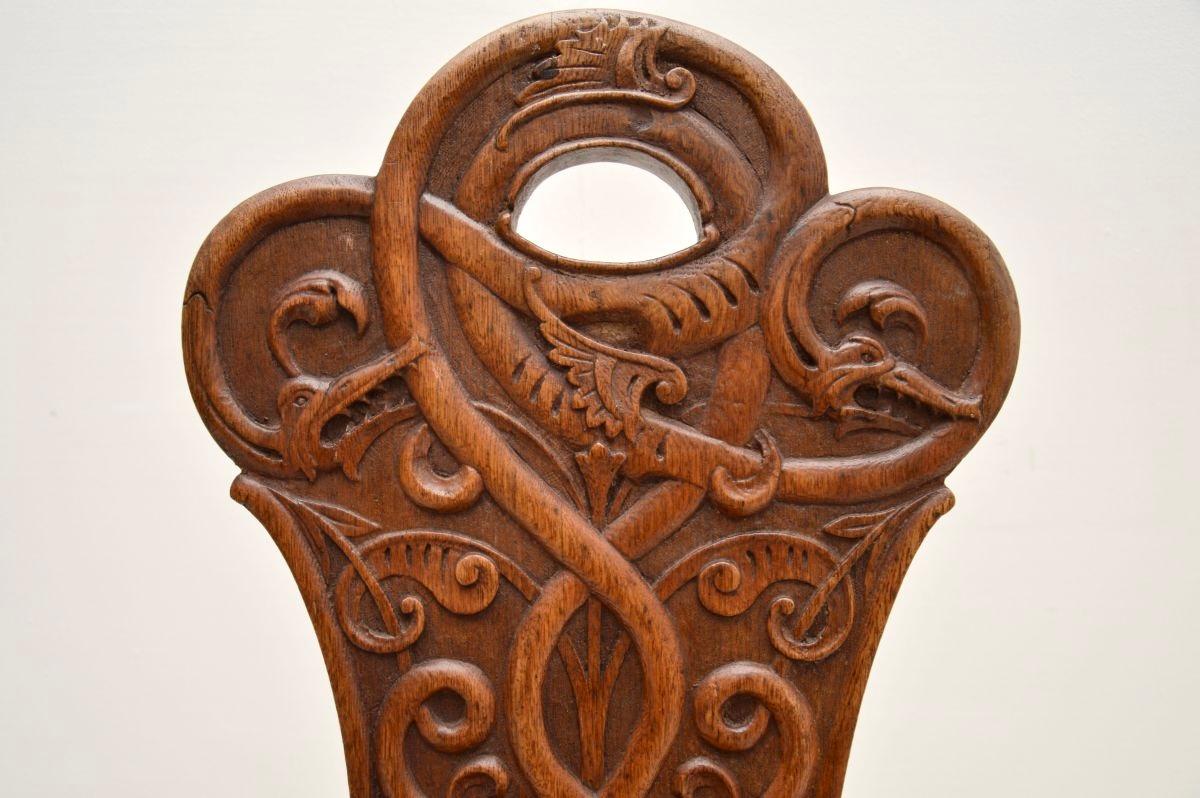 Antiker geschnitzter Bobbin-Stuhl aus Eiche im Zustand „Gut“ im Angebot in London, GB