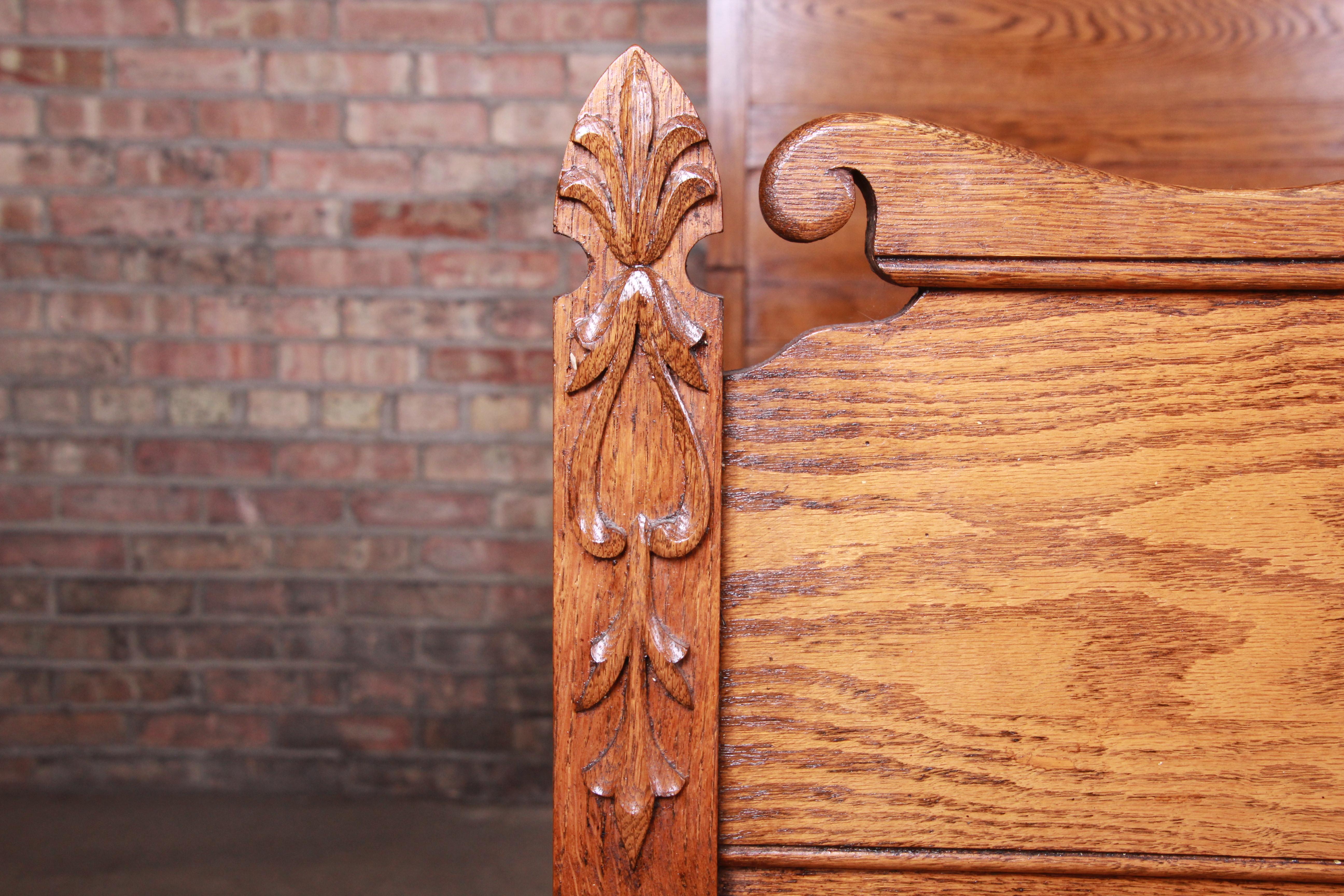 Antique Carved Oak Full Size Bed, circa 1900 2