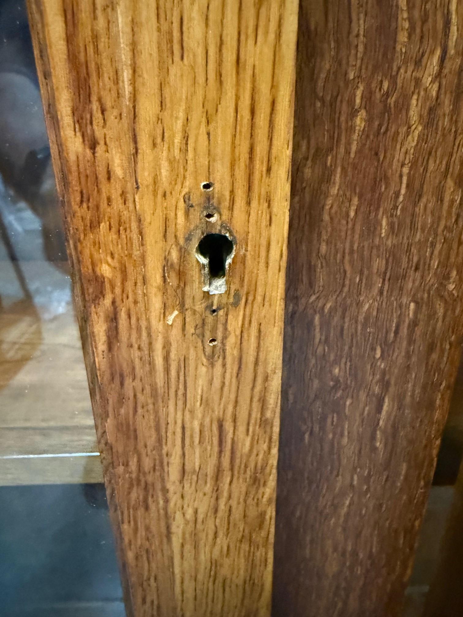 Ancienne bibliothèque à trois portes en Oak Oak sculpté et vitré en vente 11