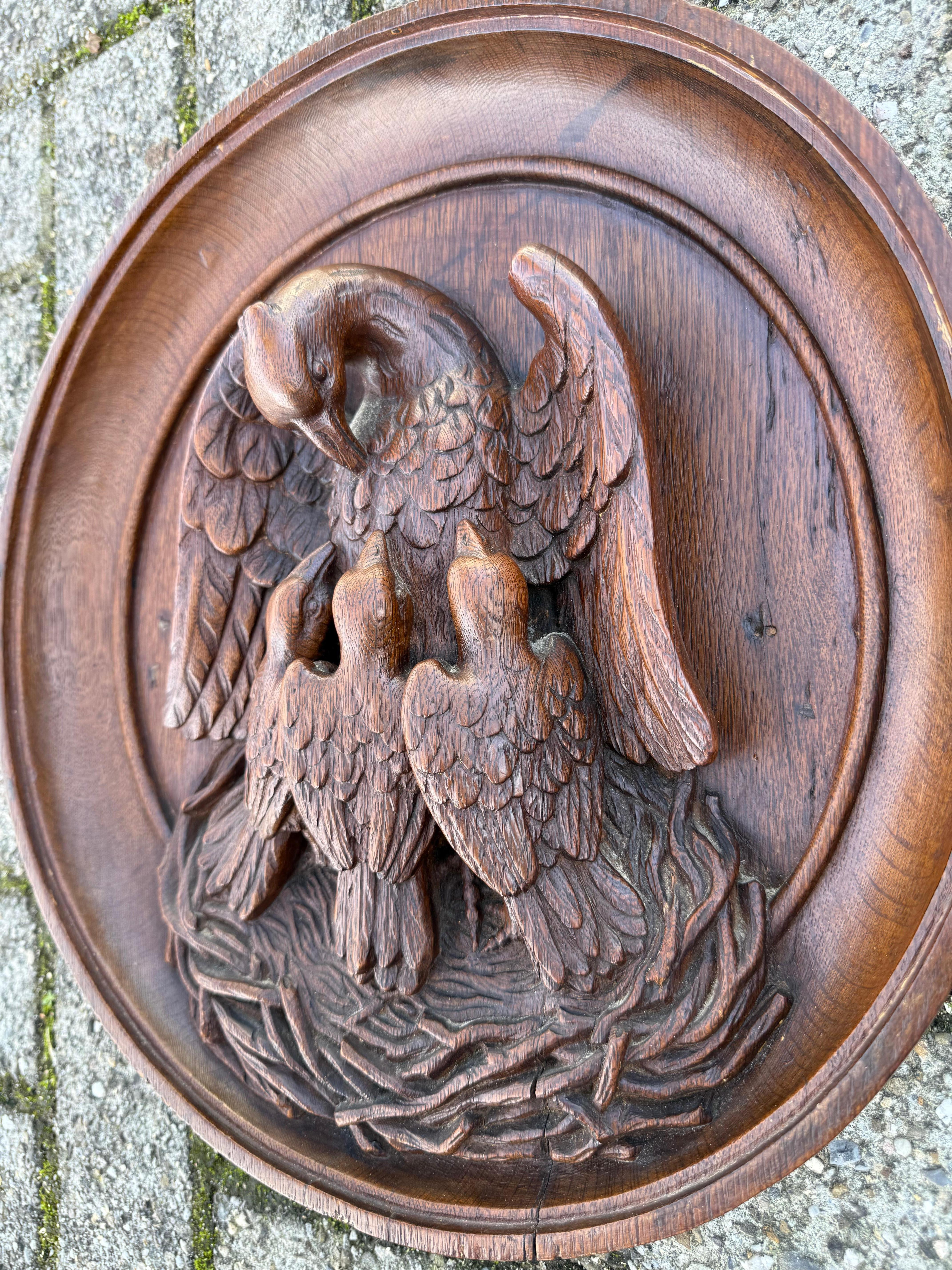 Antique Carved Oak Gothic Art Round Panel of Feeding Pelican as Symbol of Christ For Sale 6