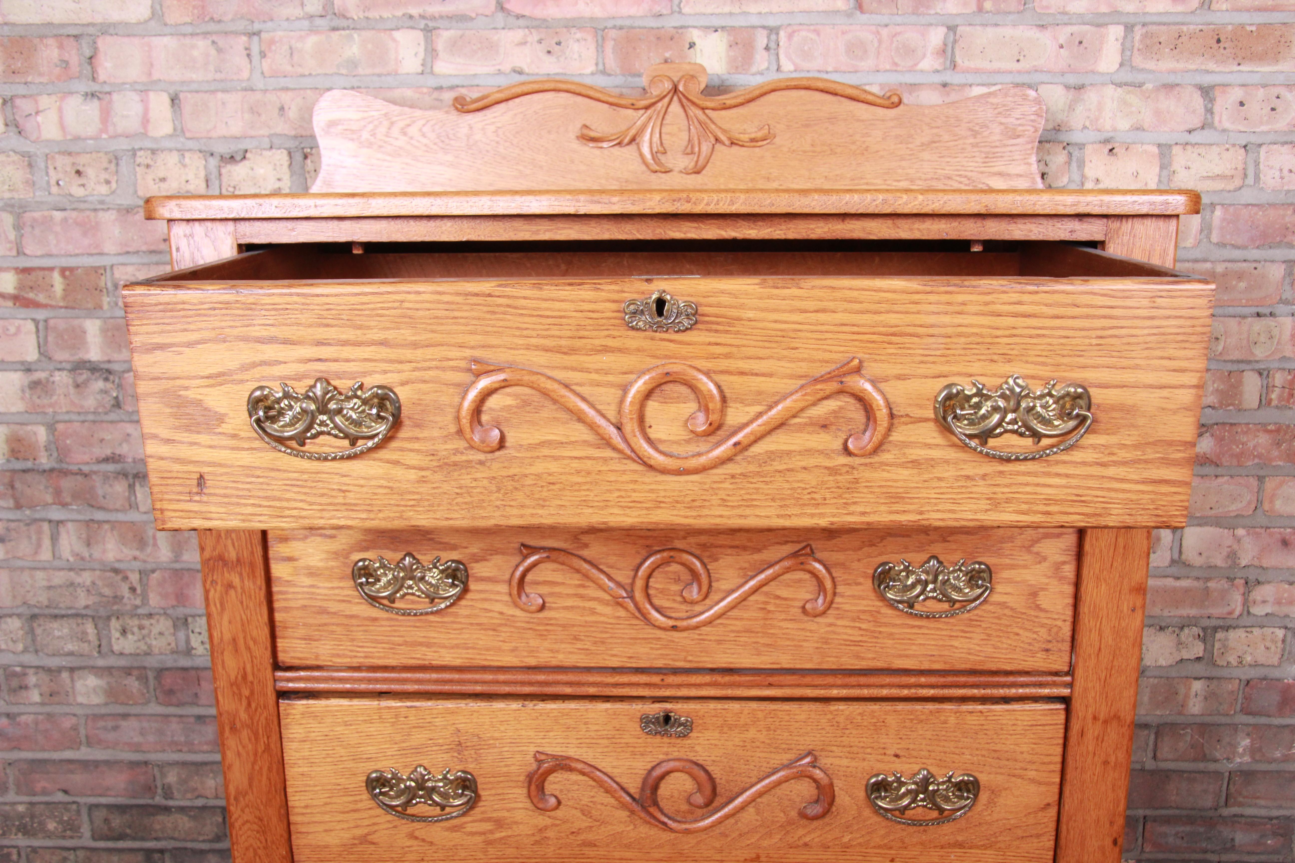 Antique Carved Oak Highboy Dresser, circa 1900 In Good Condition In South Bend, IN
