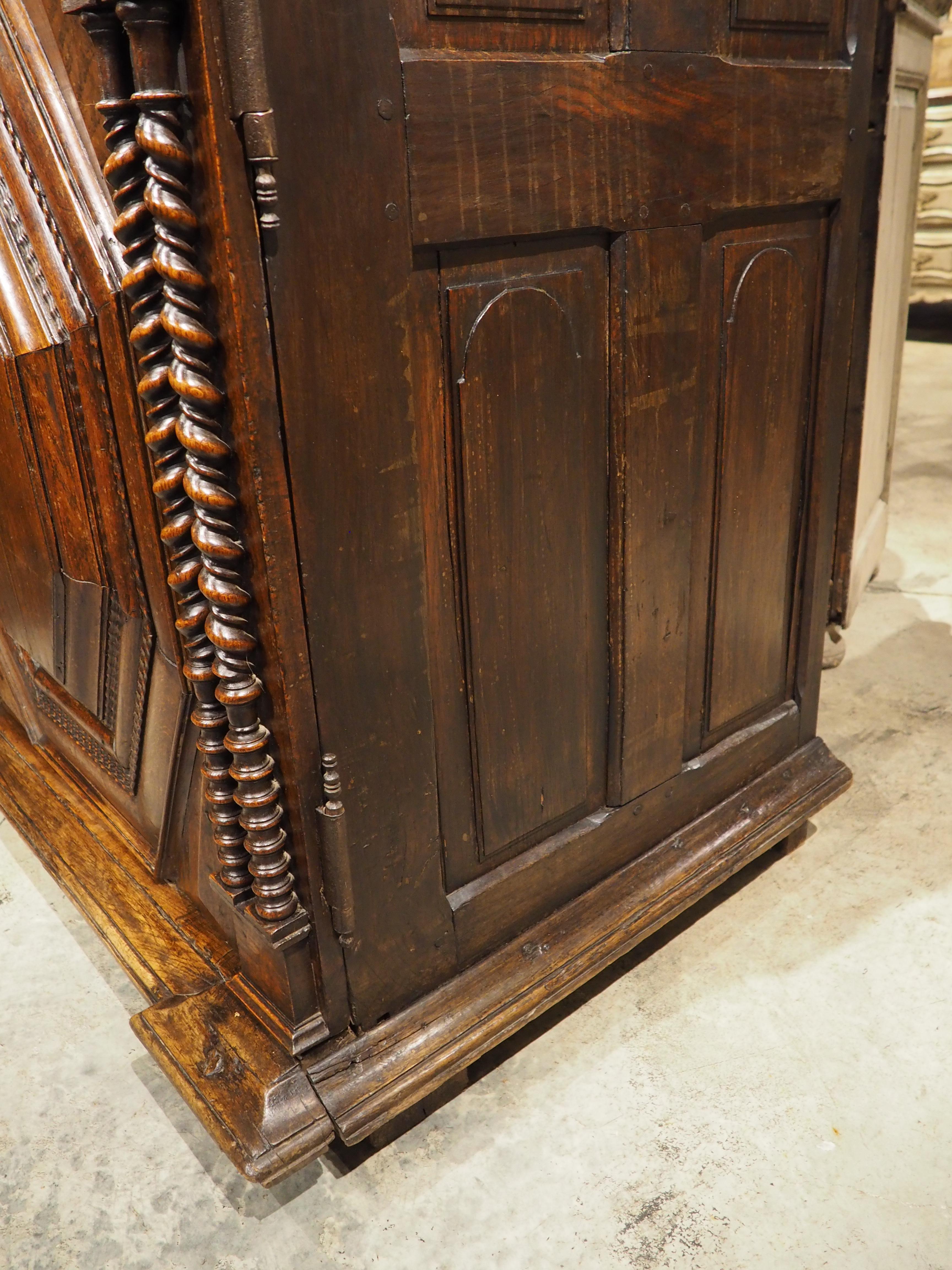 Antique Carved Oak Homme Debout Malouin Cabinet from St. Malo, France, C. 1700 For Sale 5