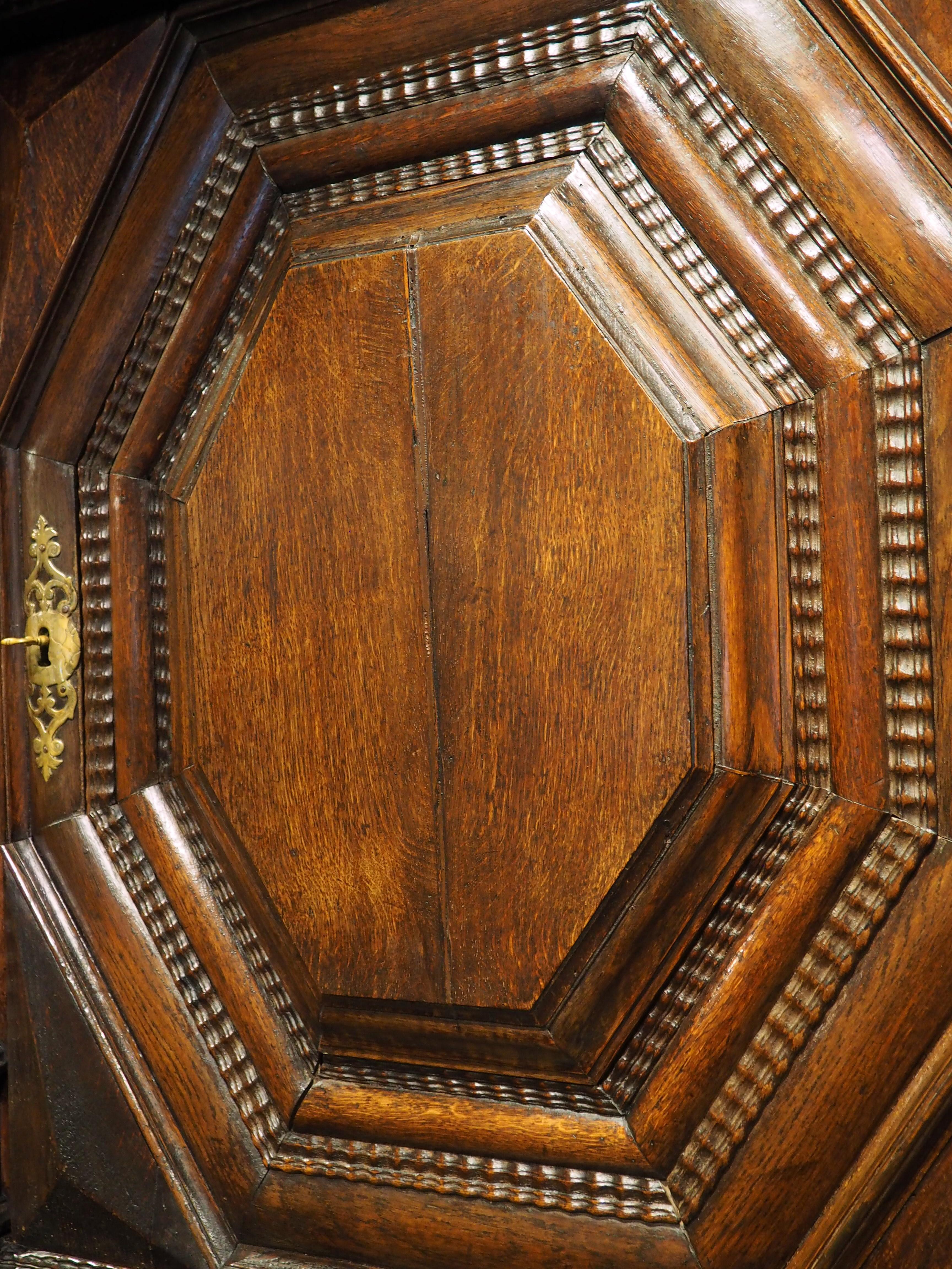 Antique Carved Oak Homme Debout Malouin Cabinet from St. Malo, France, C. 1700 For Sale 8